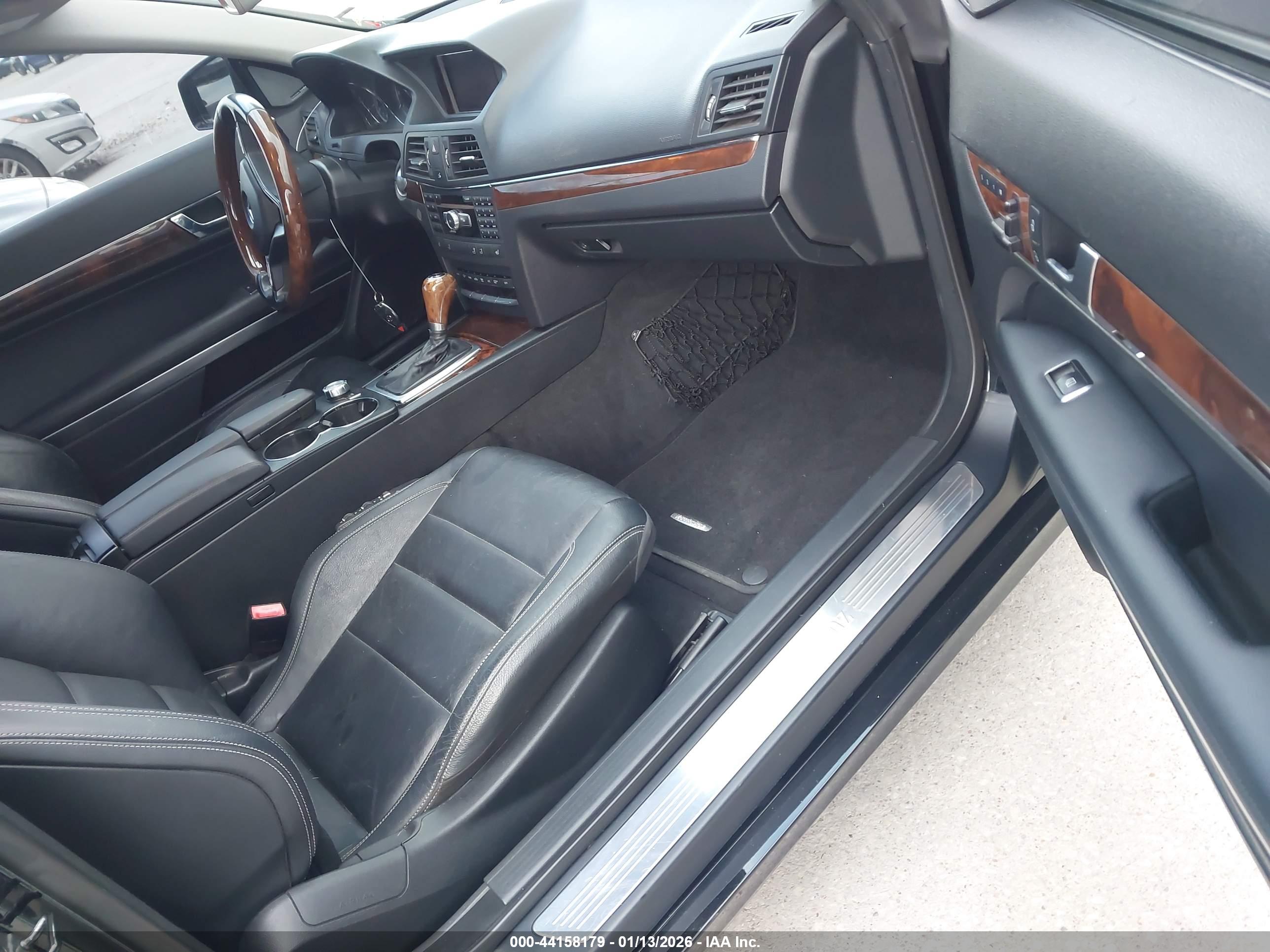 MERCEDES-BENZ E image 5