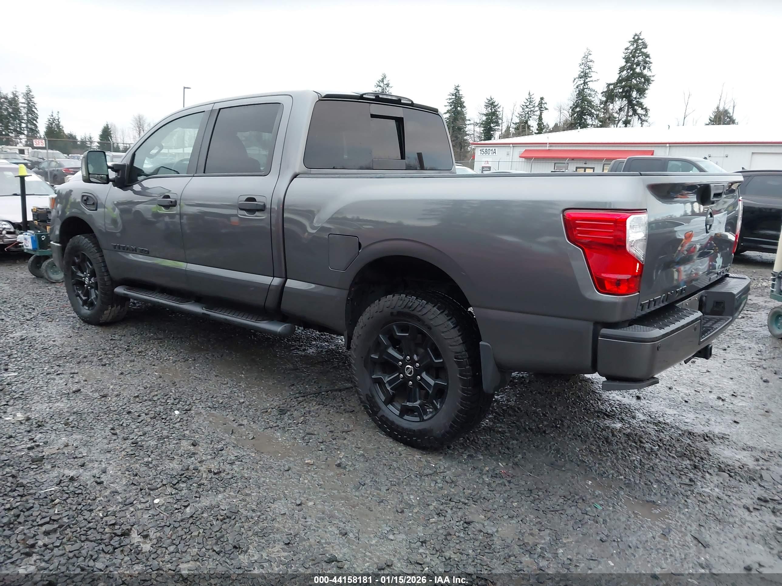 NISSAN TITAN image 3