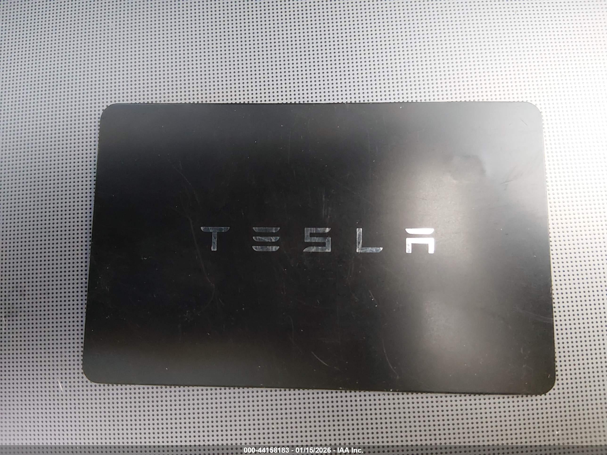 TESLA MODEL image 11