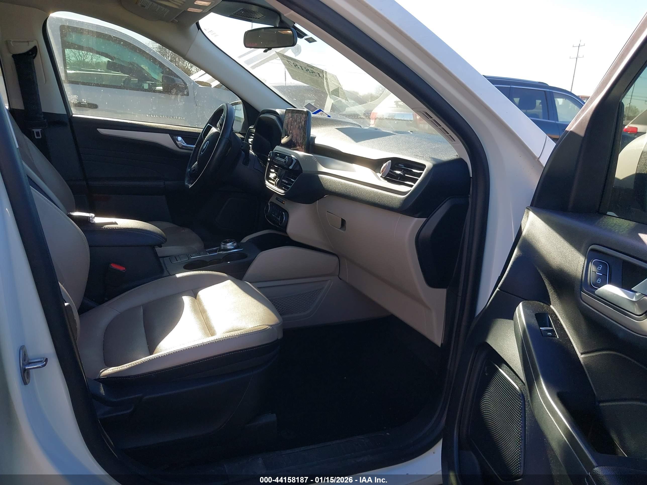 FORD ESCAPE image 5