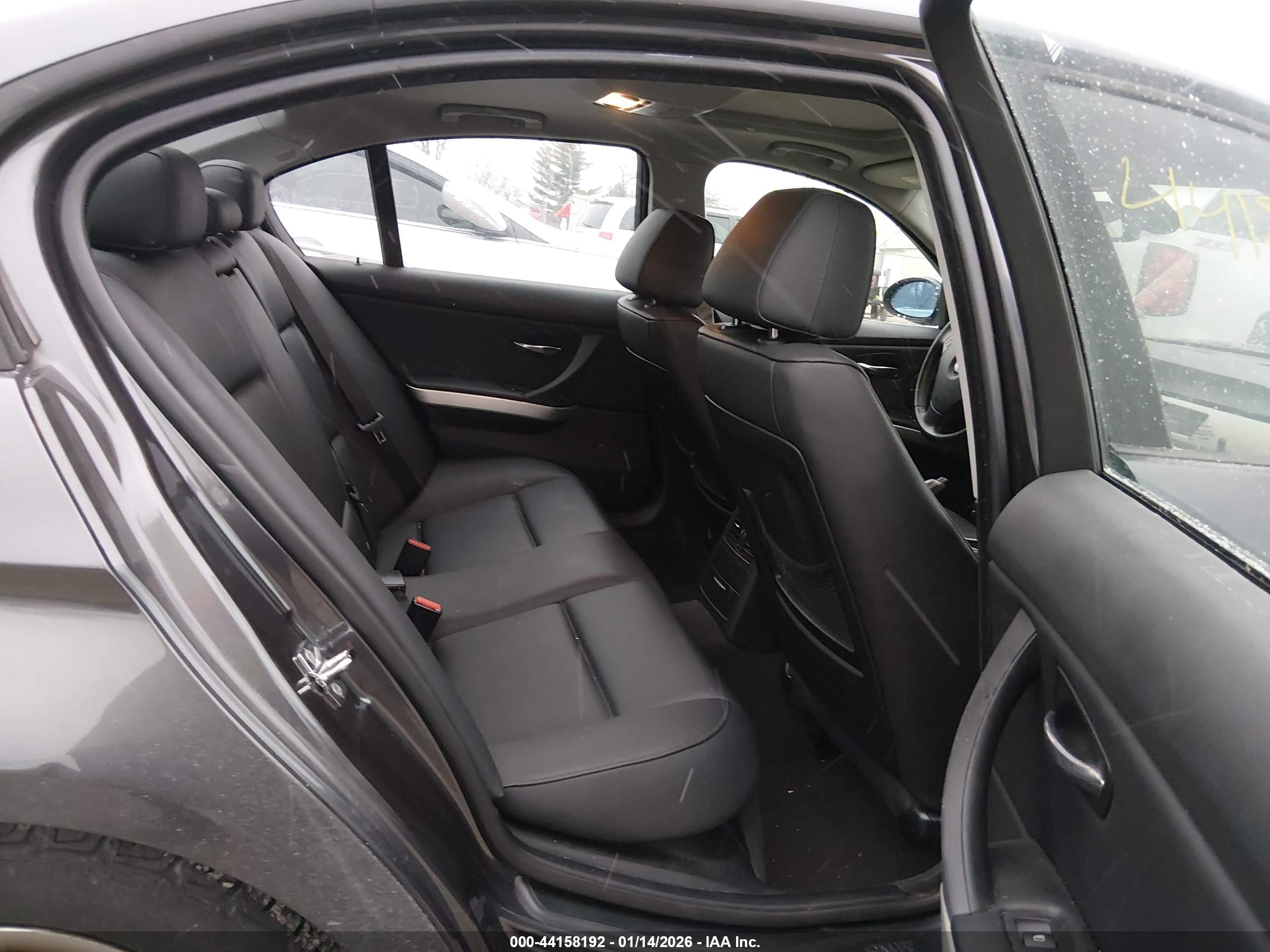 BMW 328I image 8