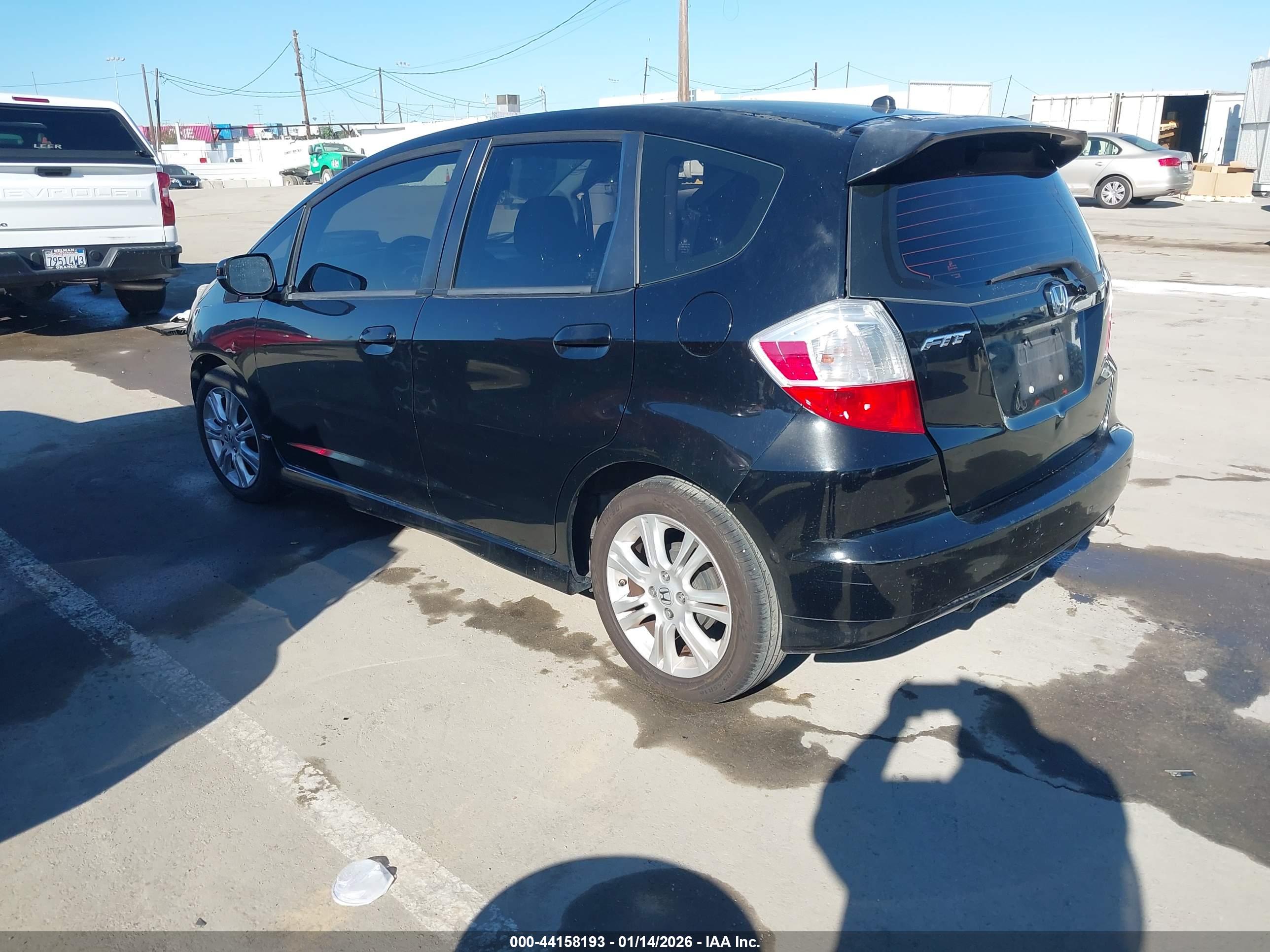 HONDA FIT image 3