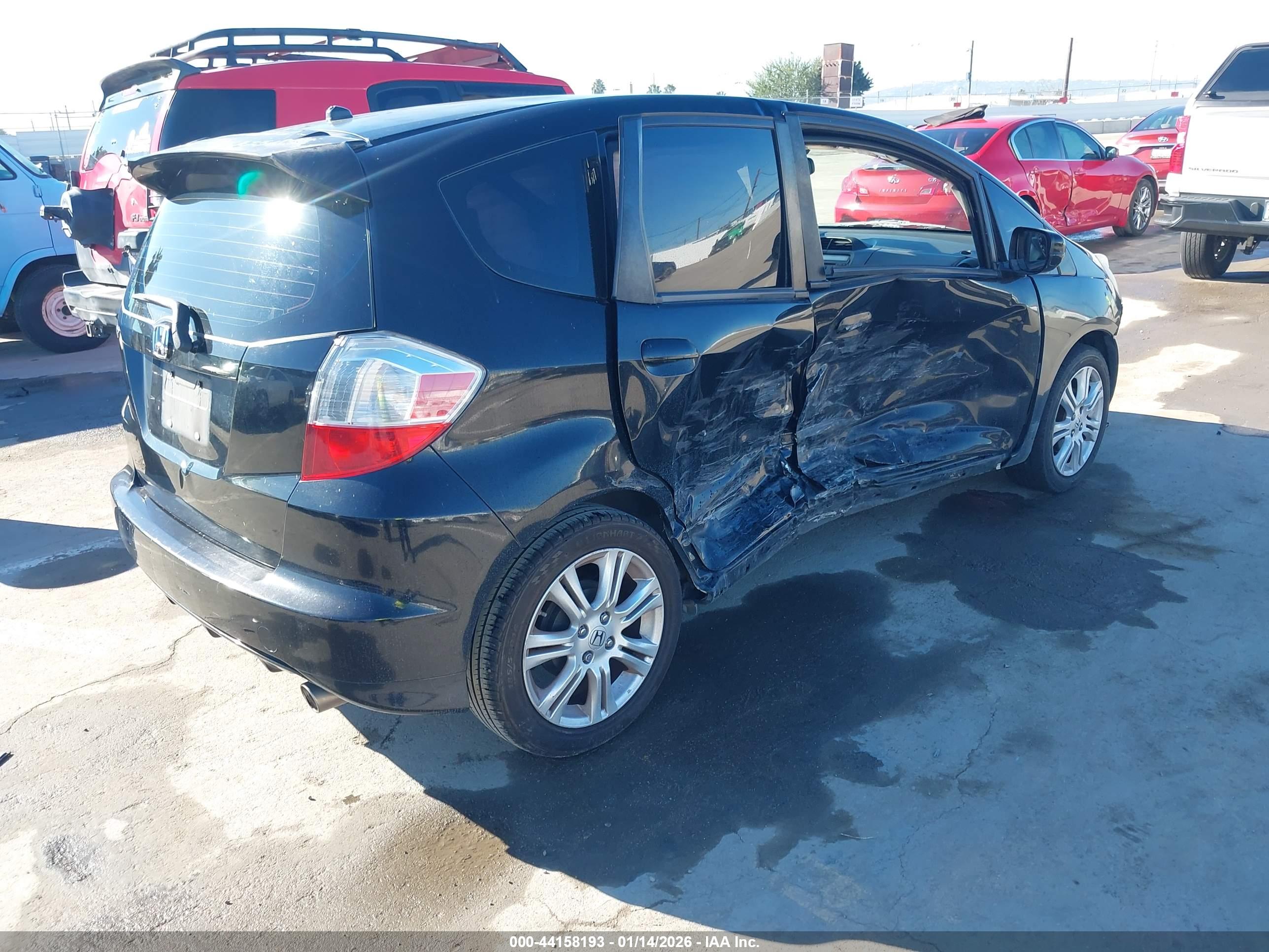 HONDA FIT image 4