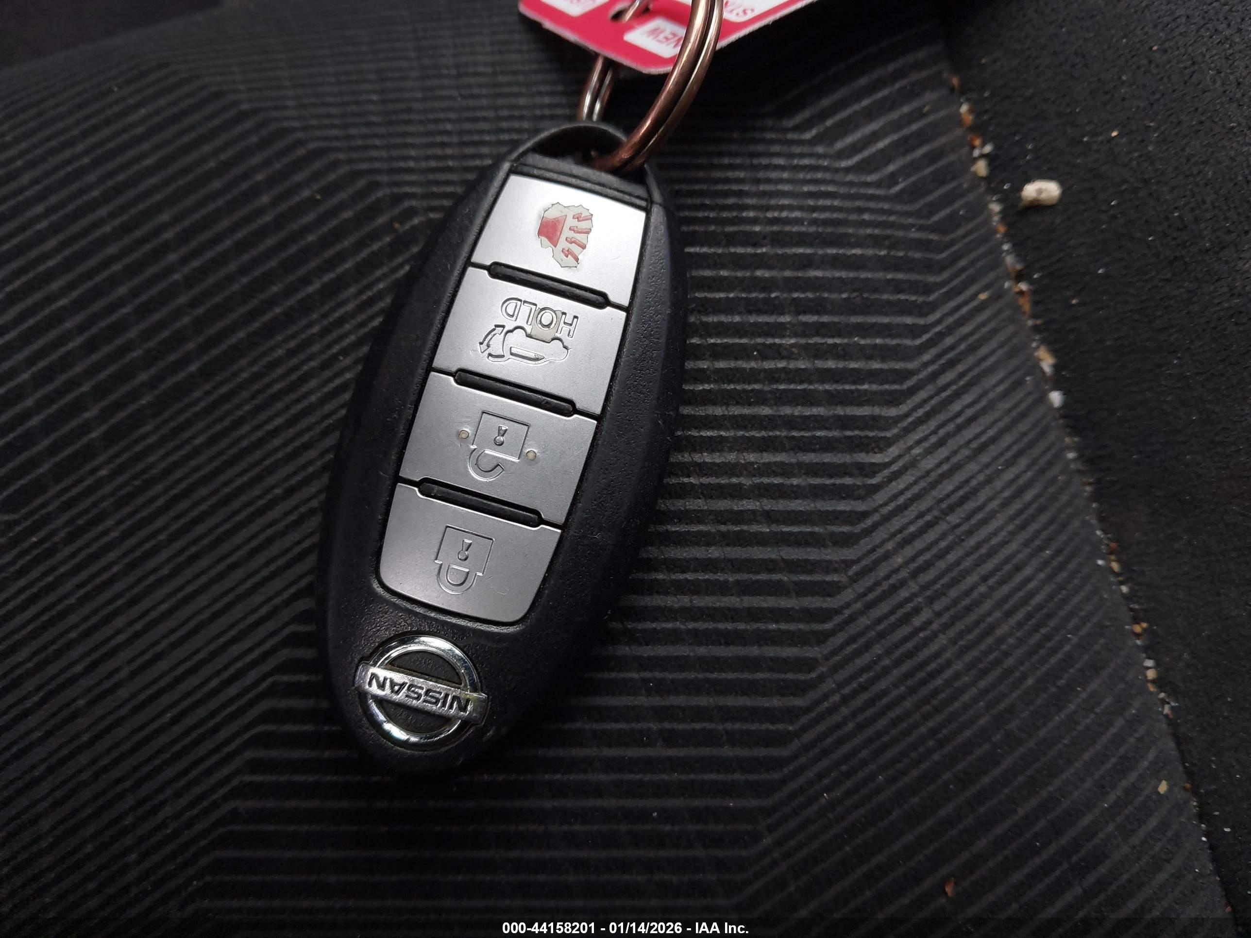 NISSAN ROGUE image 11