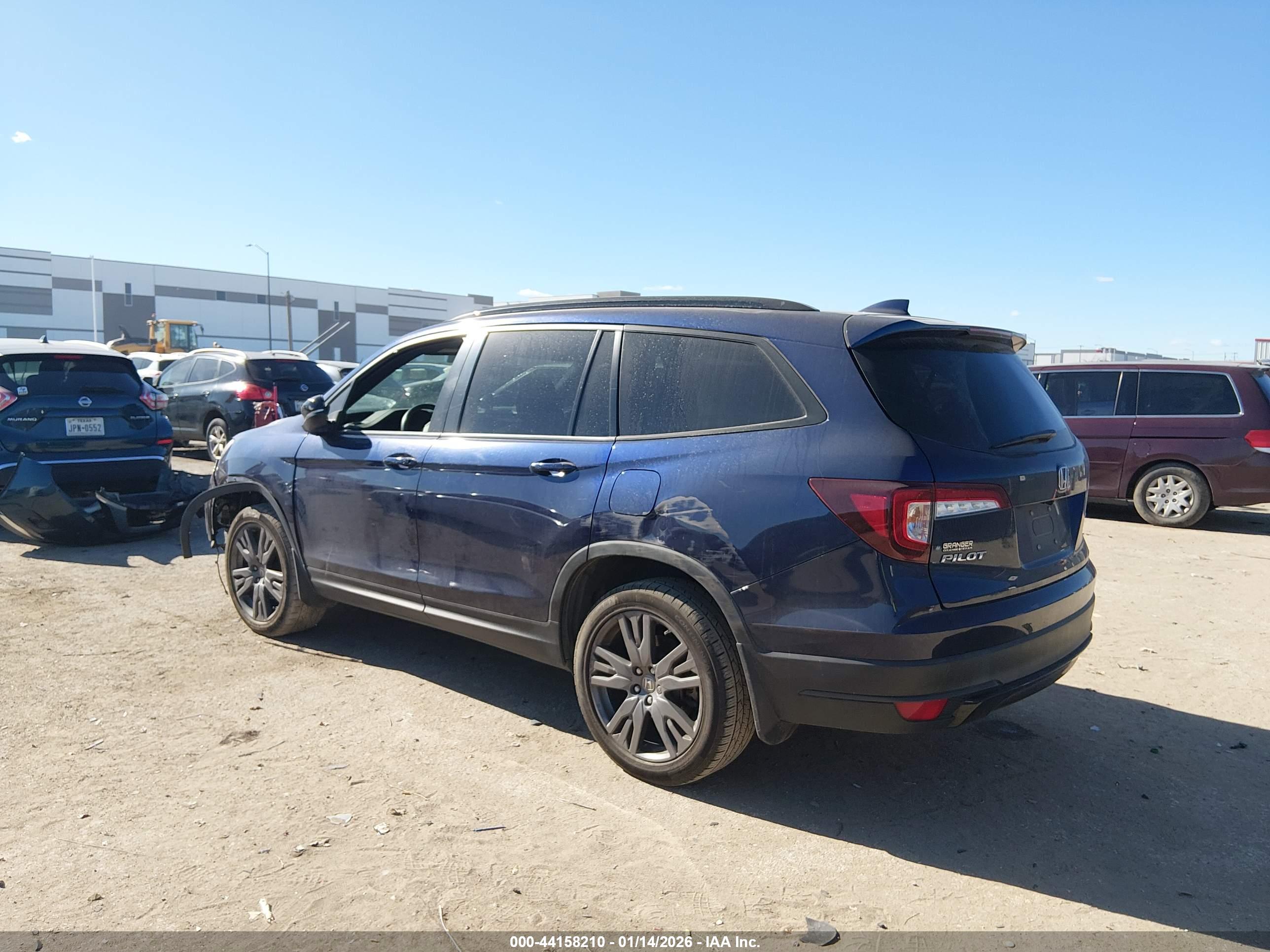 HONDA PILOT image 3