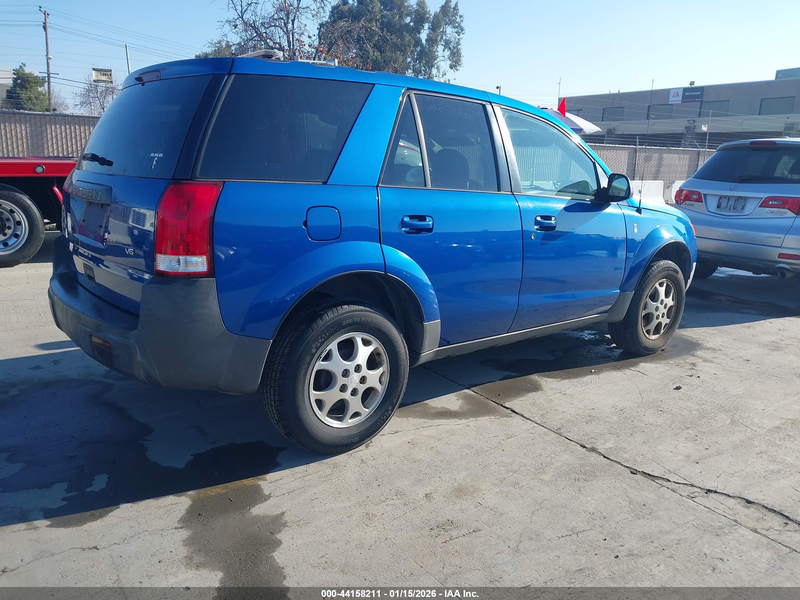 SATURN VUE image 4