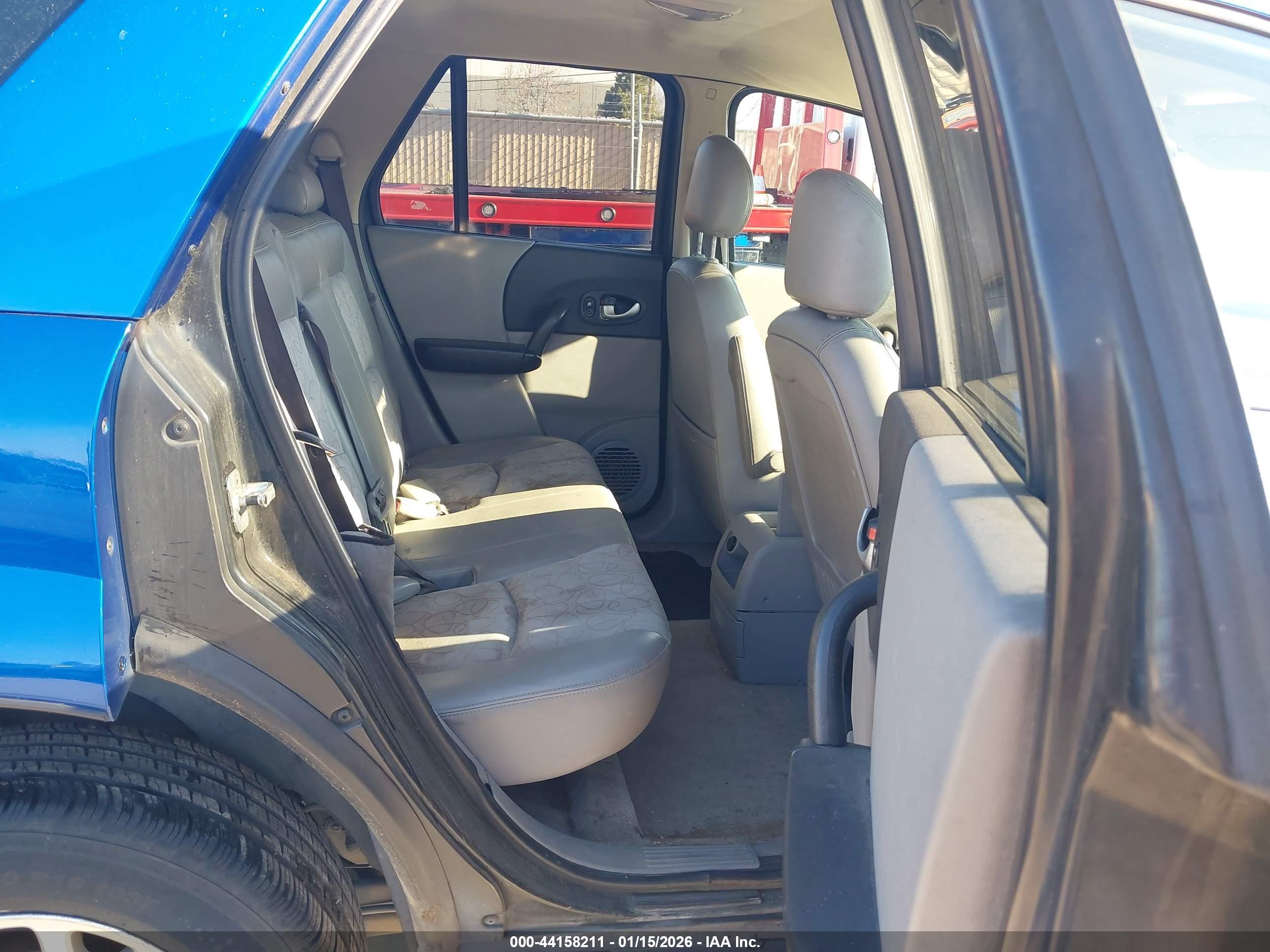 SATURN VUE image 8