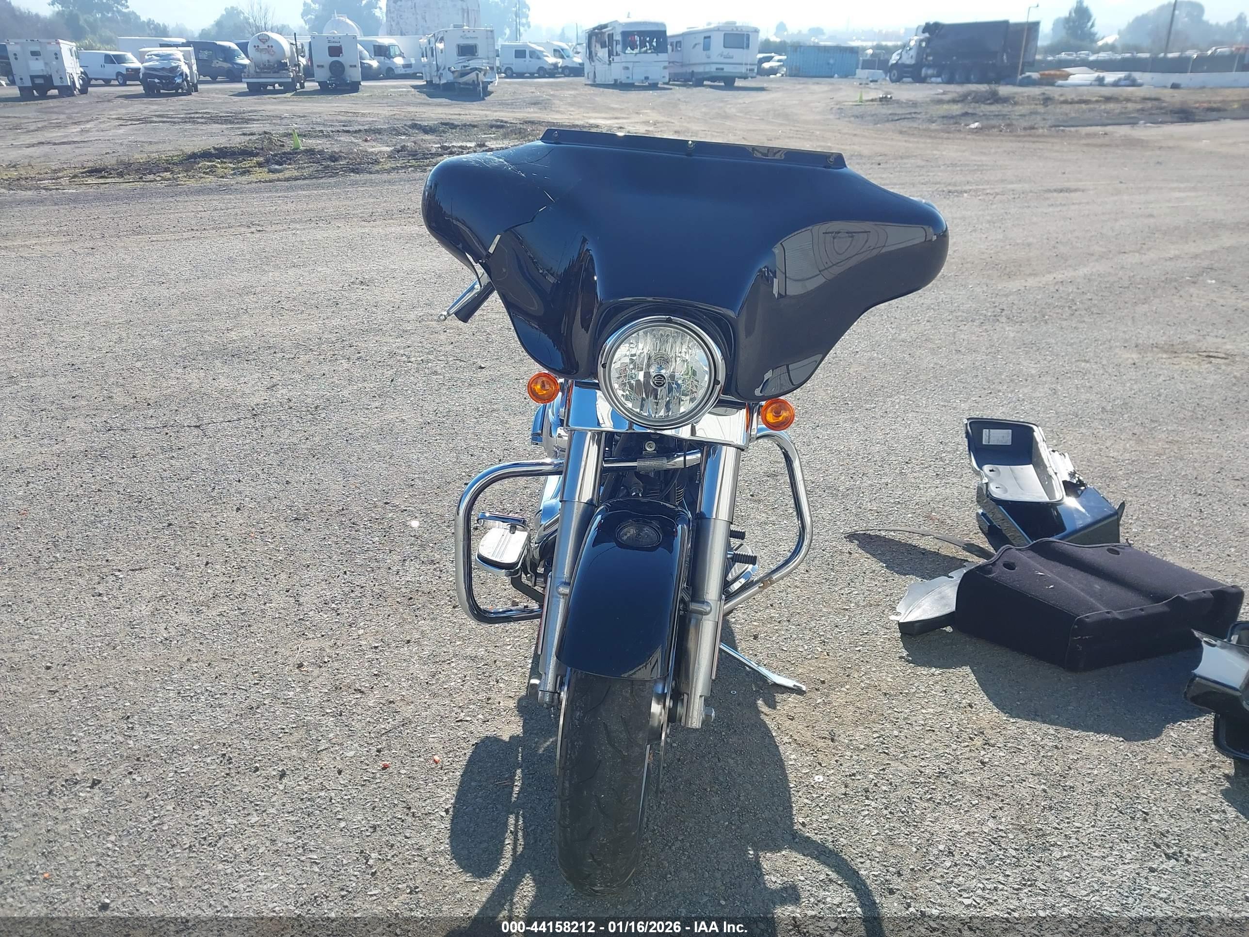 HARLEY-DAVIDSON FLHX image 5