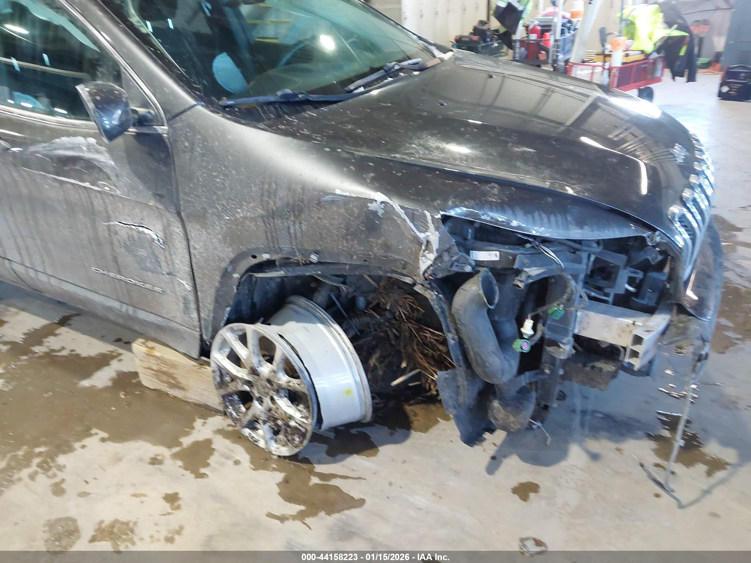 JEEP CHEROKEE image 6