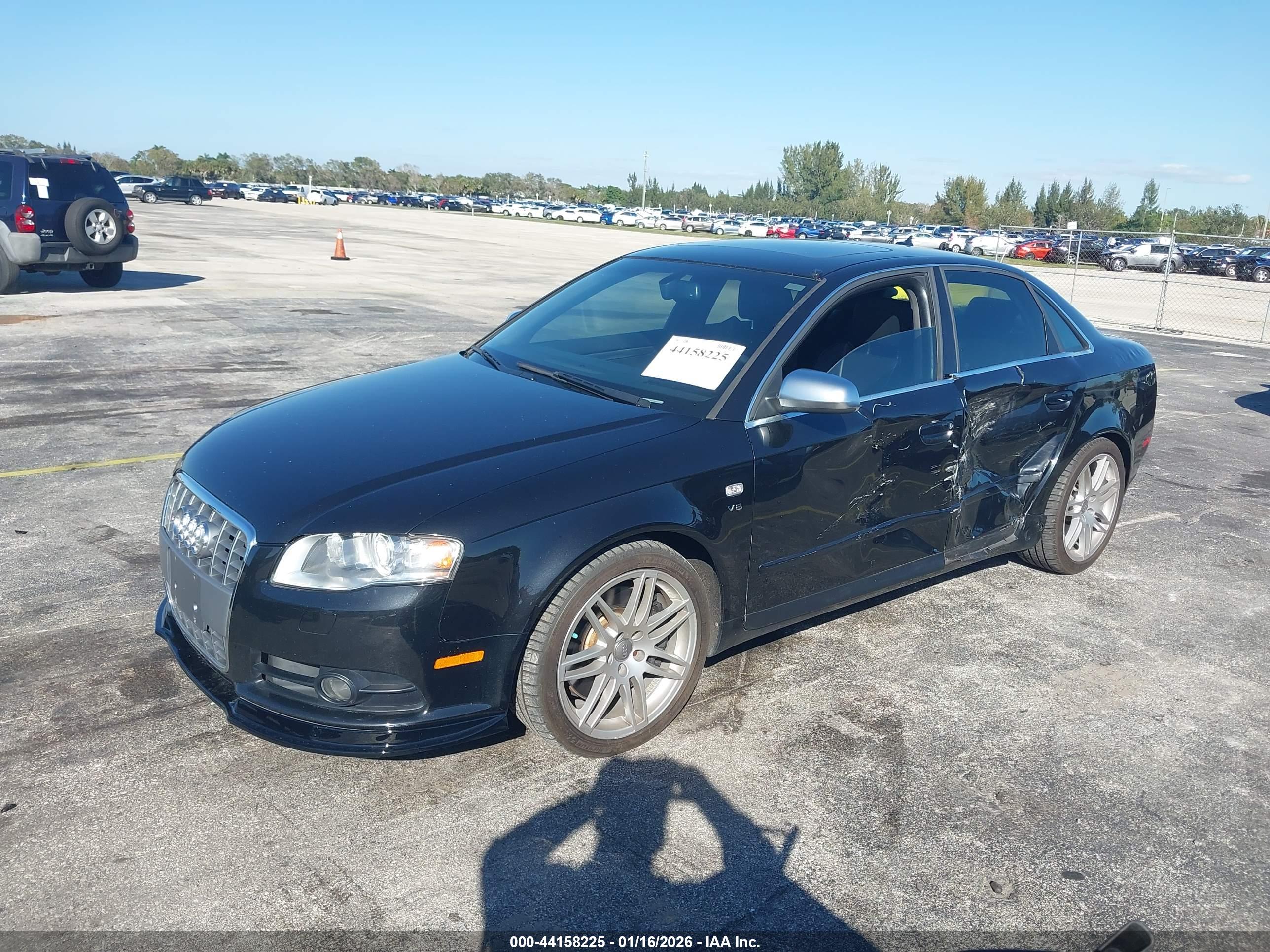 AUDI S4 image 2