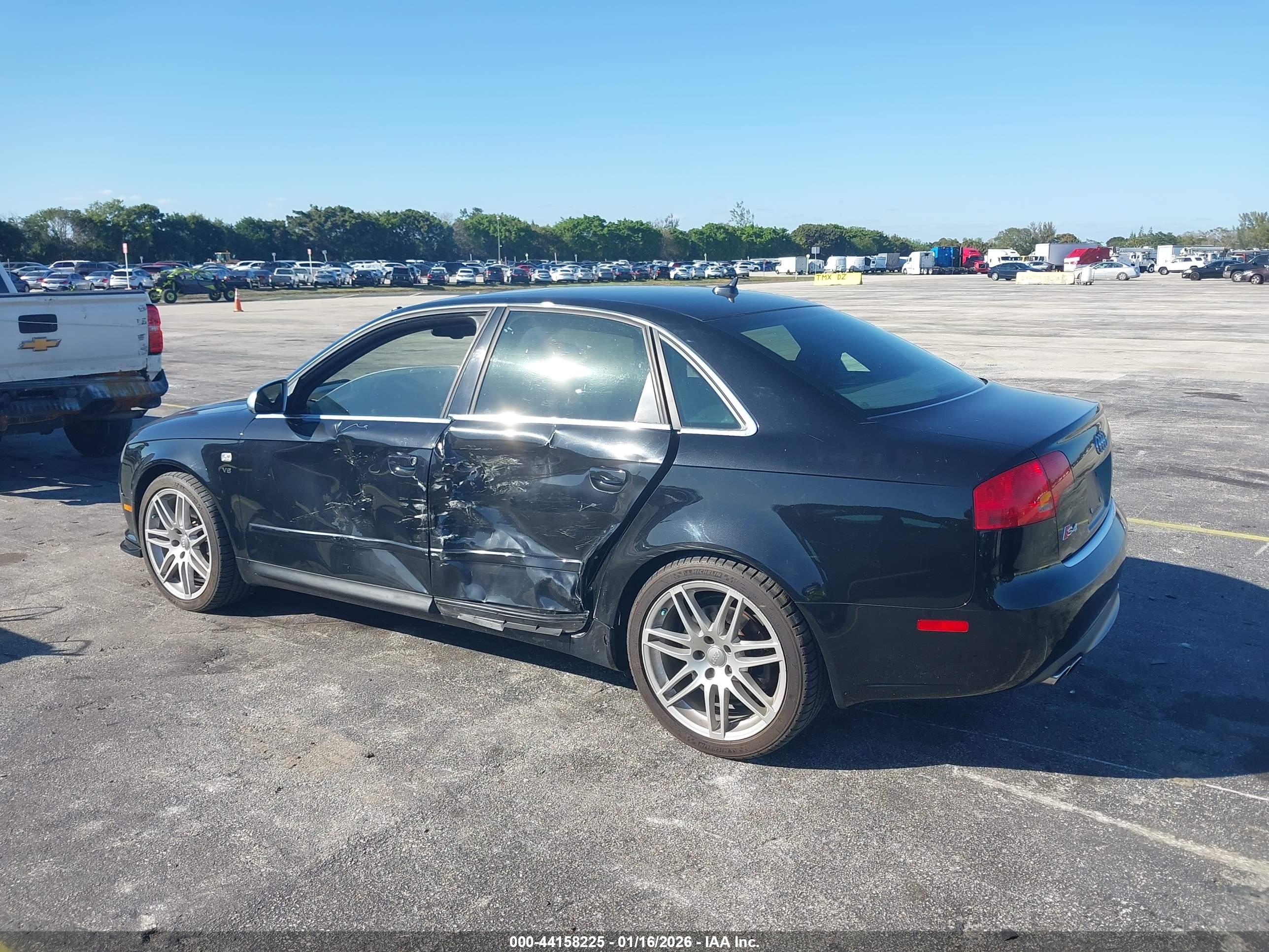 AUDI S4 image 3