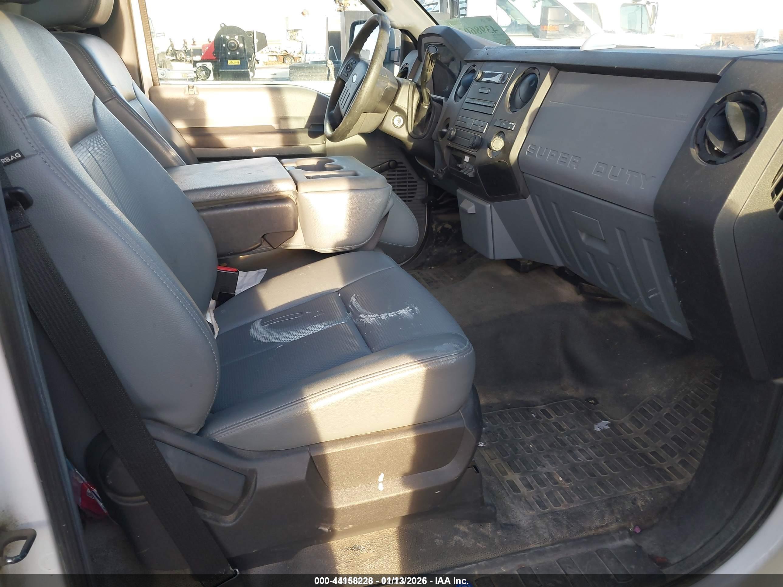 FORD F-450 image 5