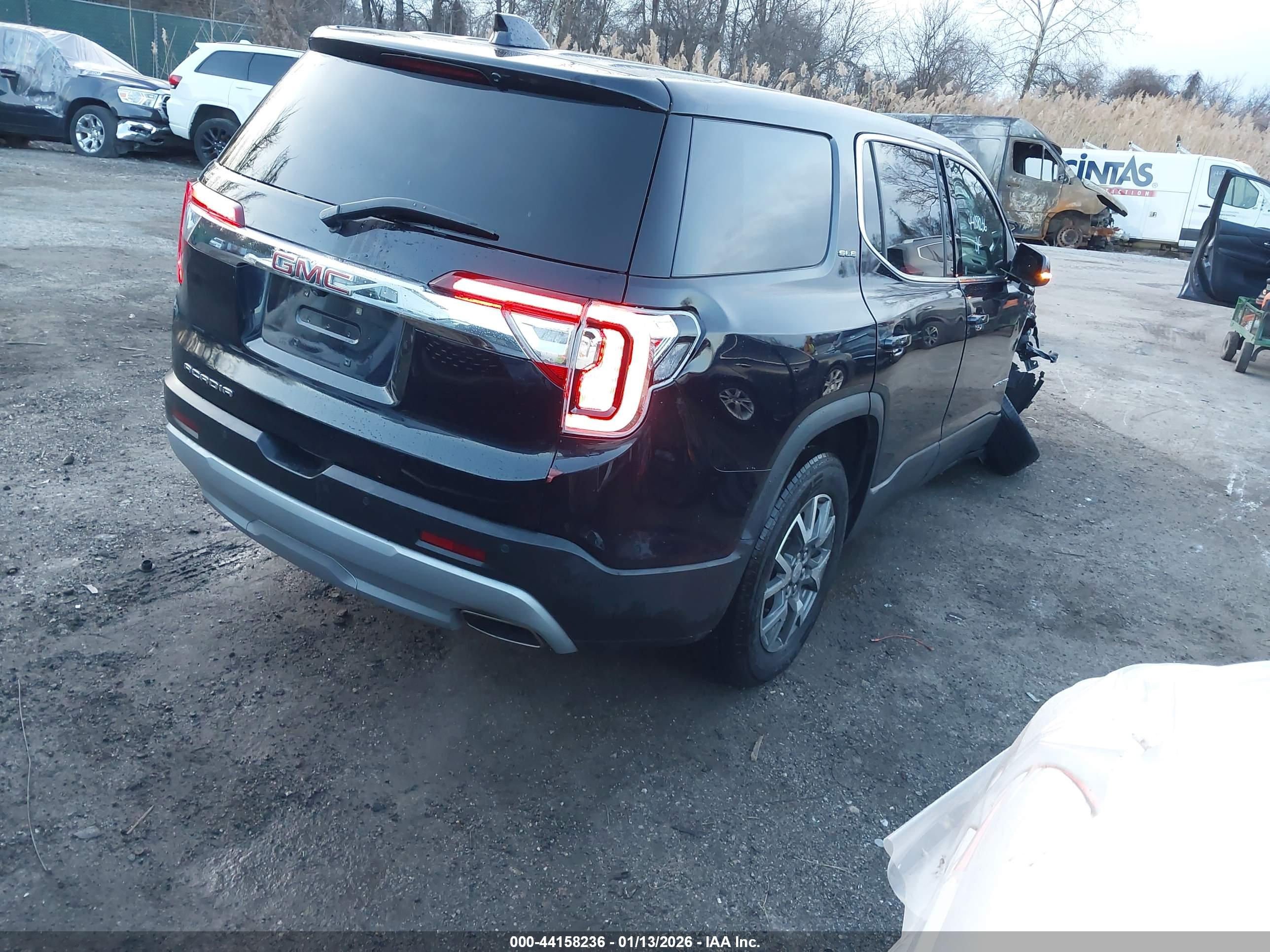 GMC ACADIA image 4