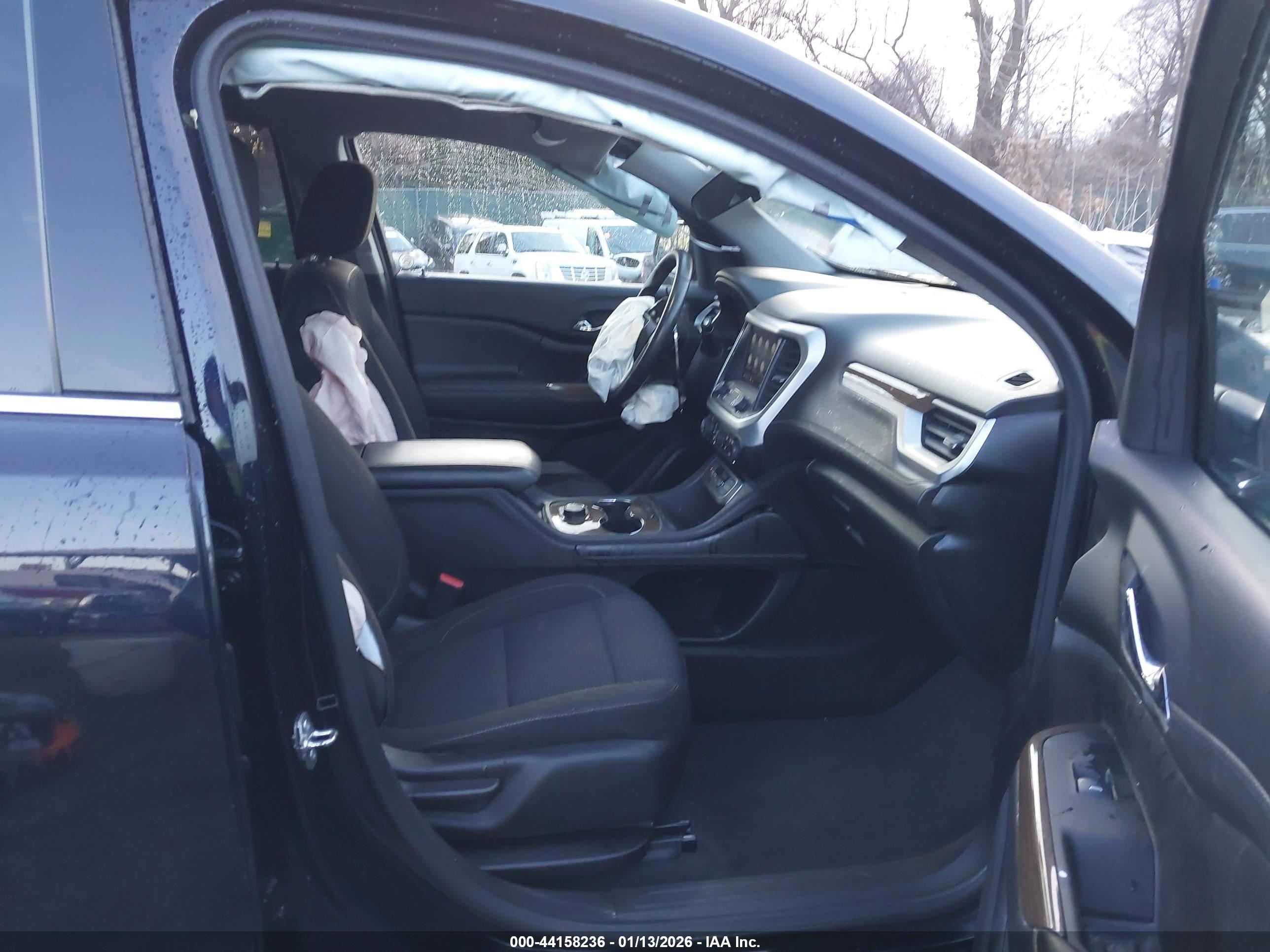GMC ACADIA image 5