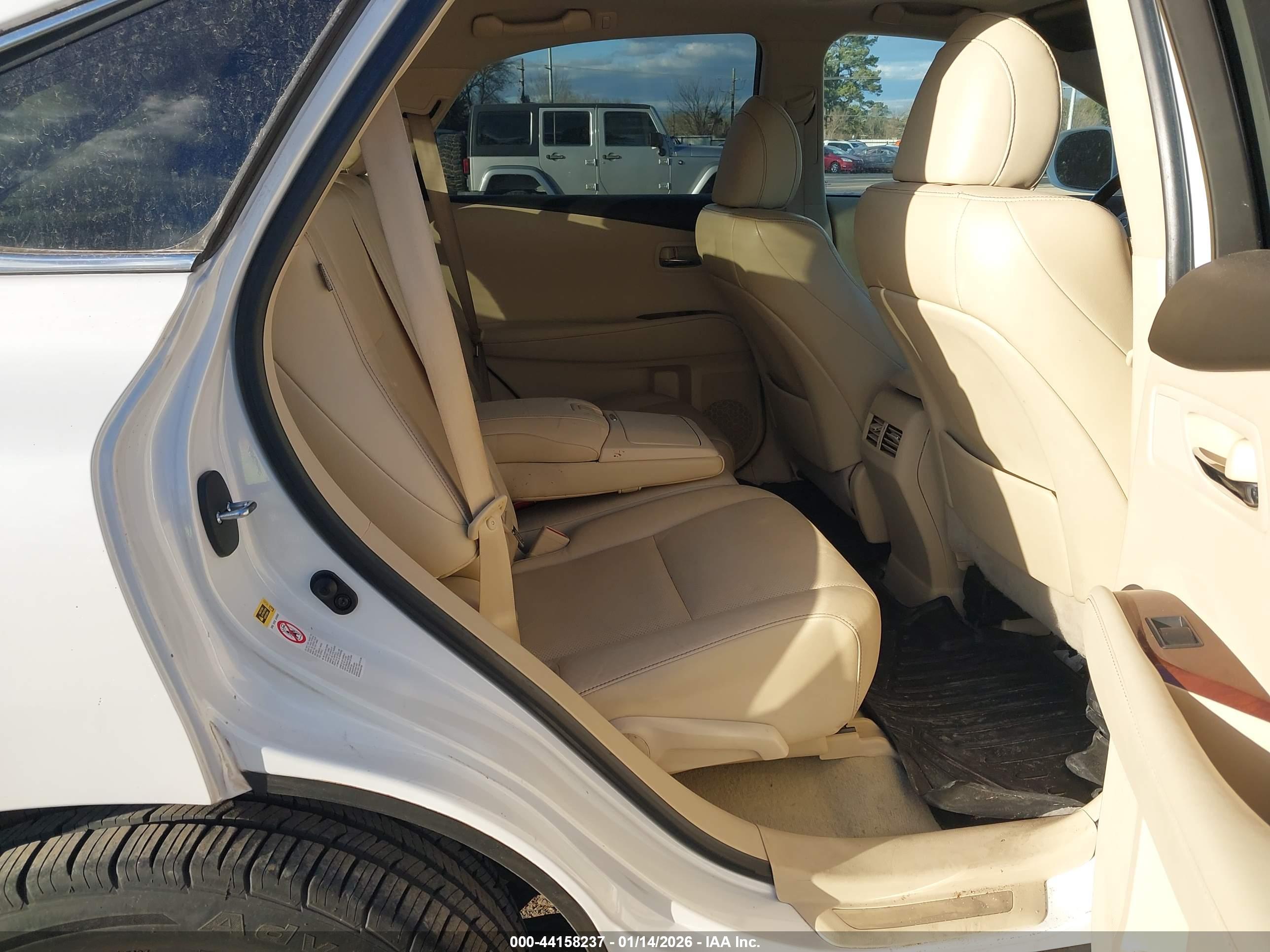 LEXUS RX image 8