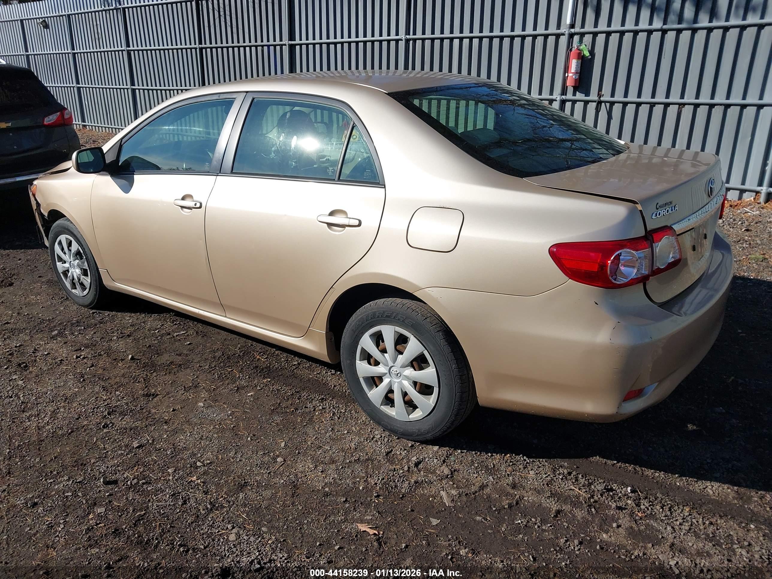 TOYOTA COROLLA image 3
