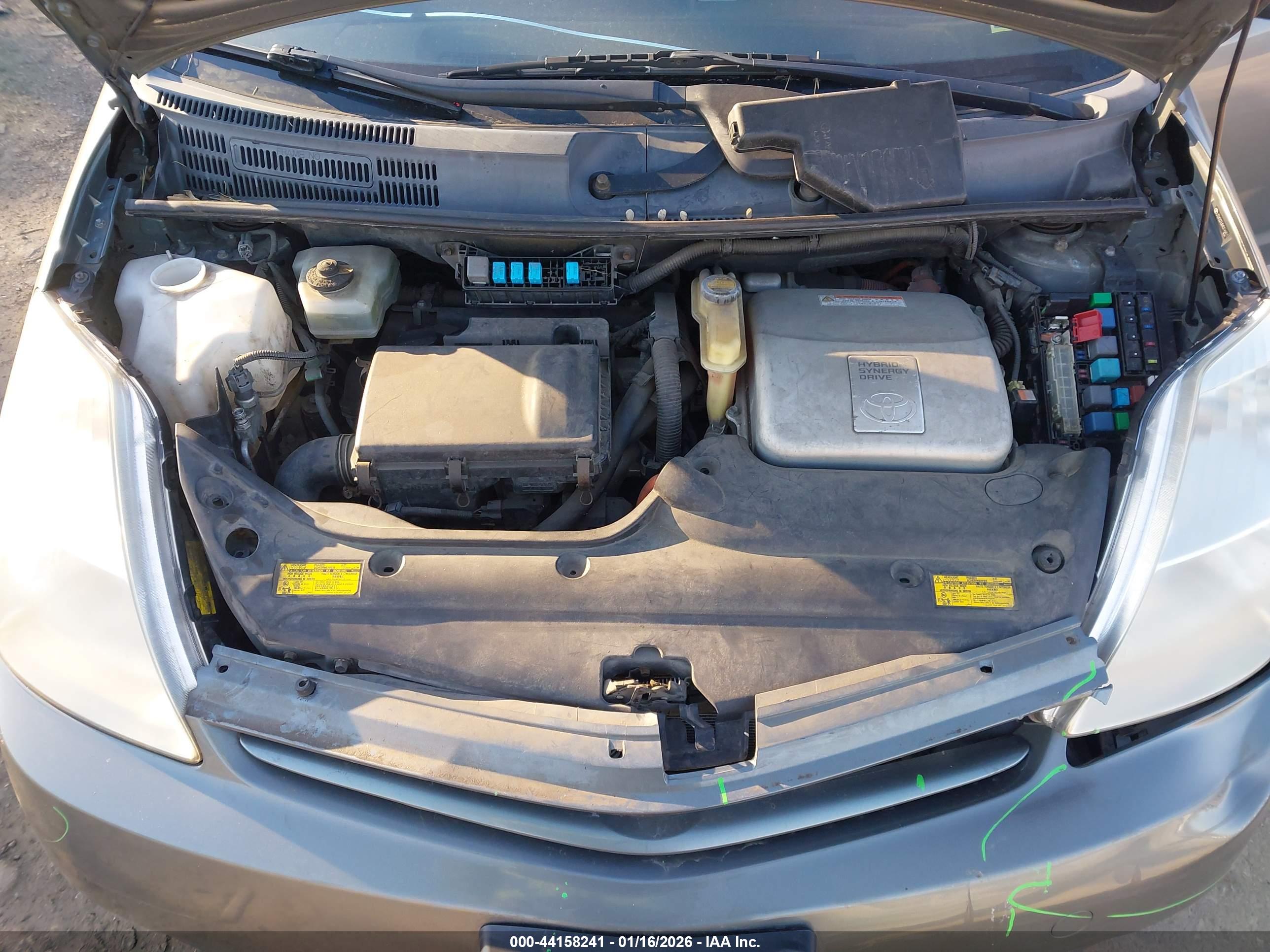 TOYOTA PRIUS image 10