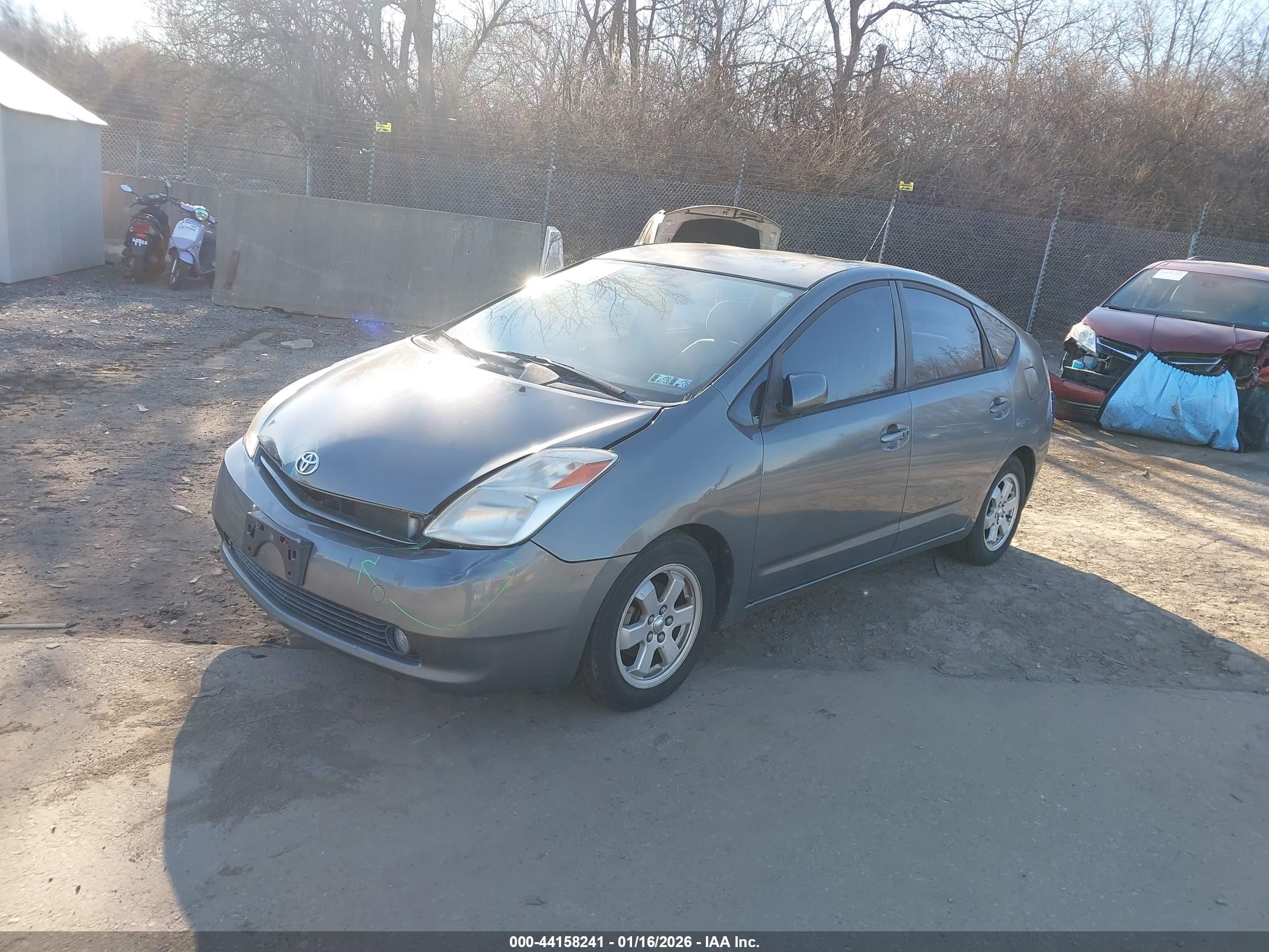 TOYOTA PRIUS image 2