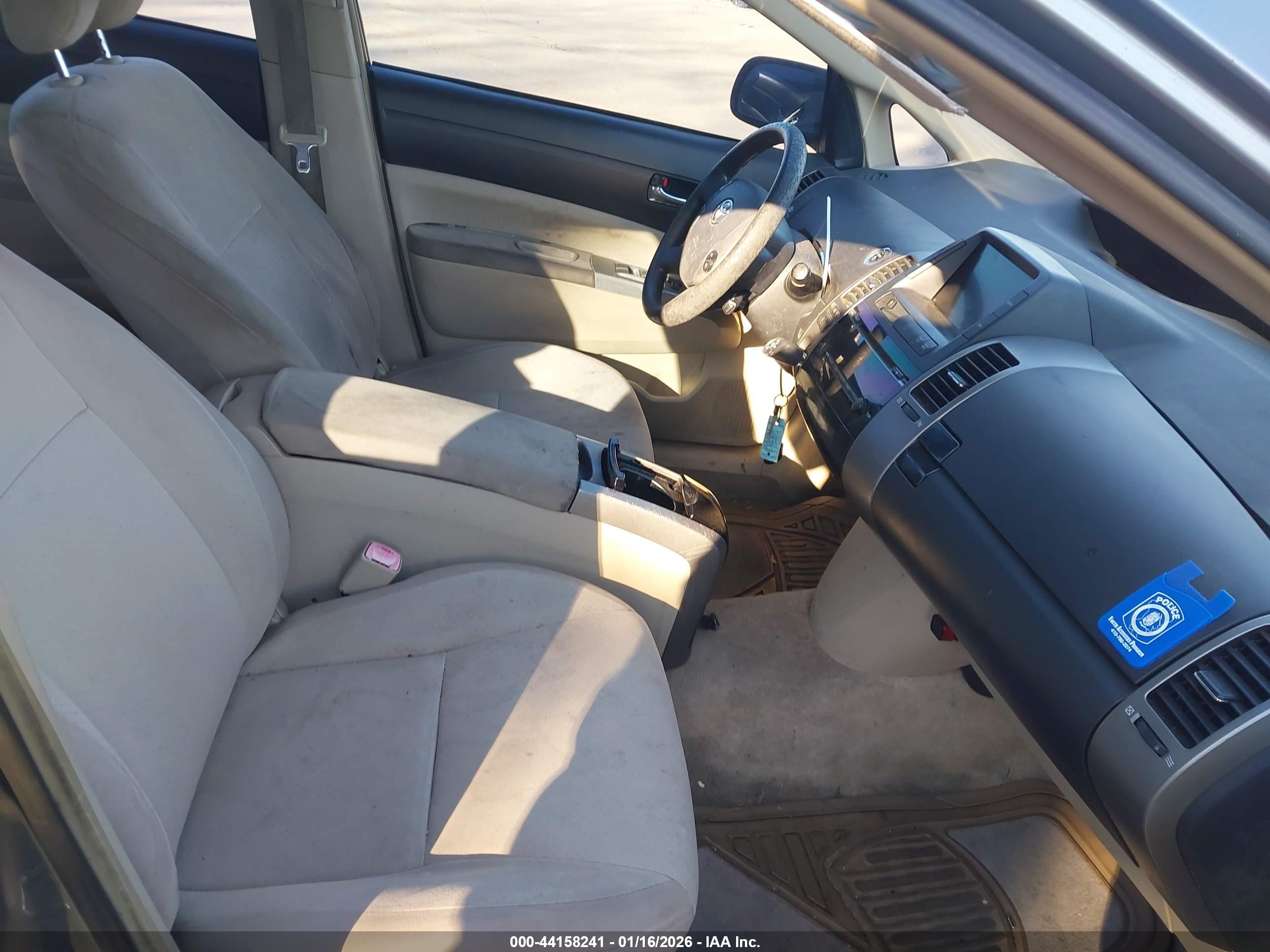 TOYOTA PRIUS image 5
