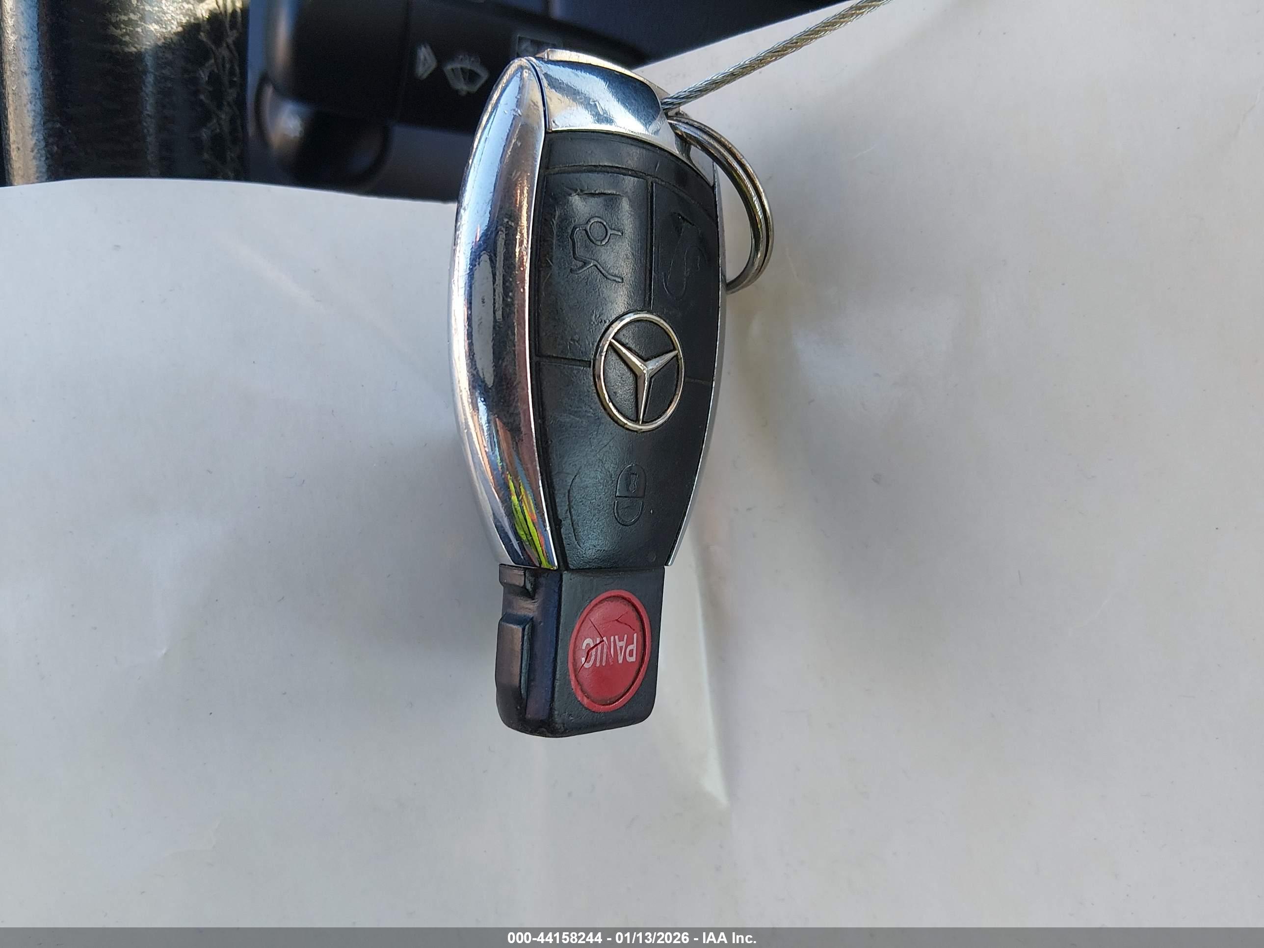 MERCEDES-BENZ C image 11