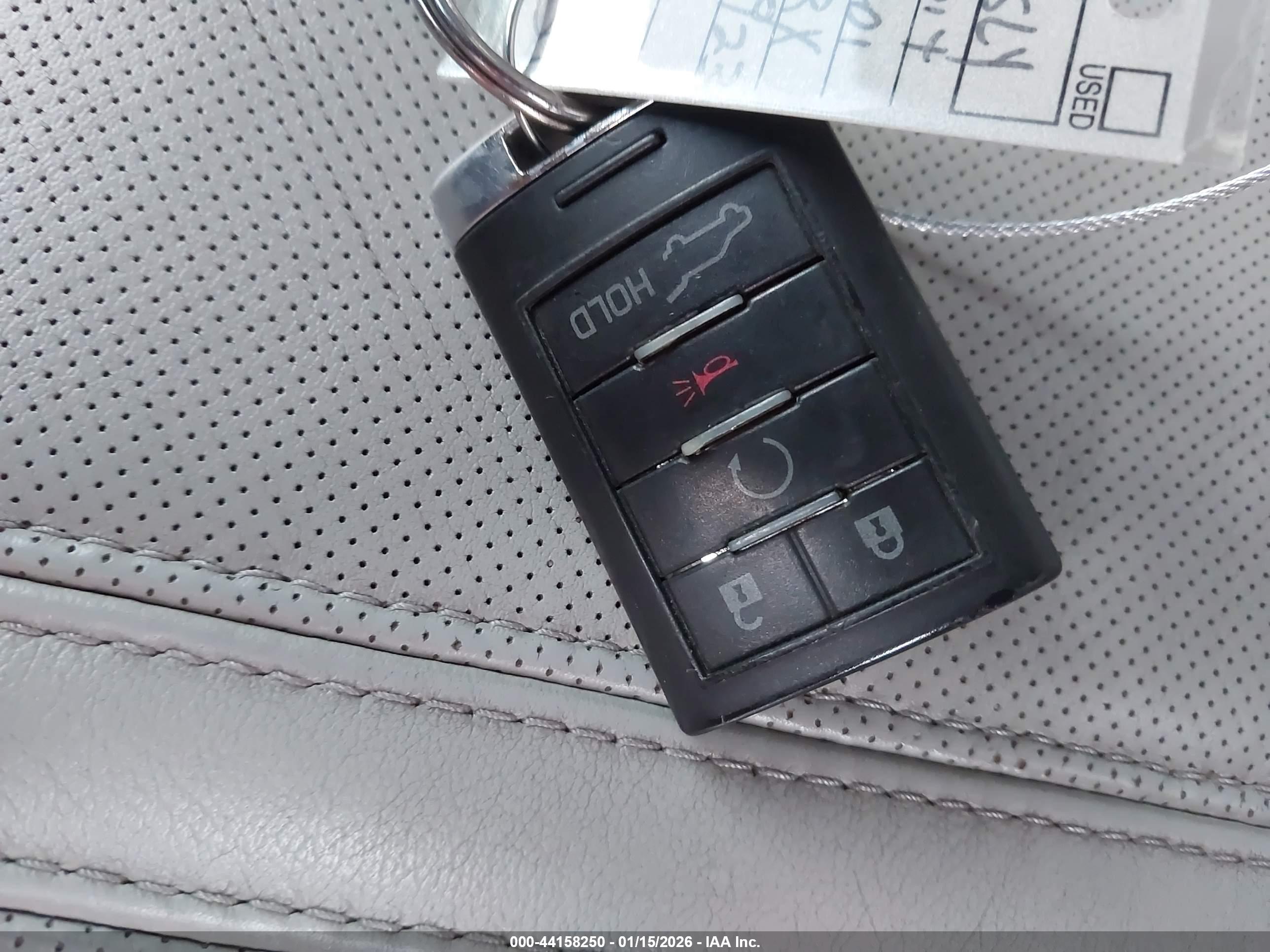 CADILLAC SRX image 11