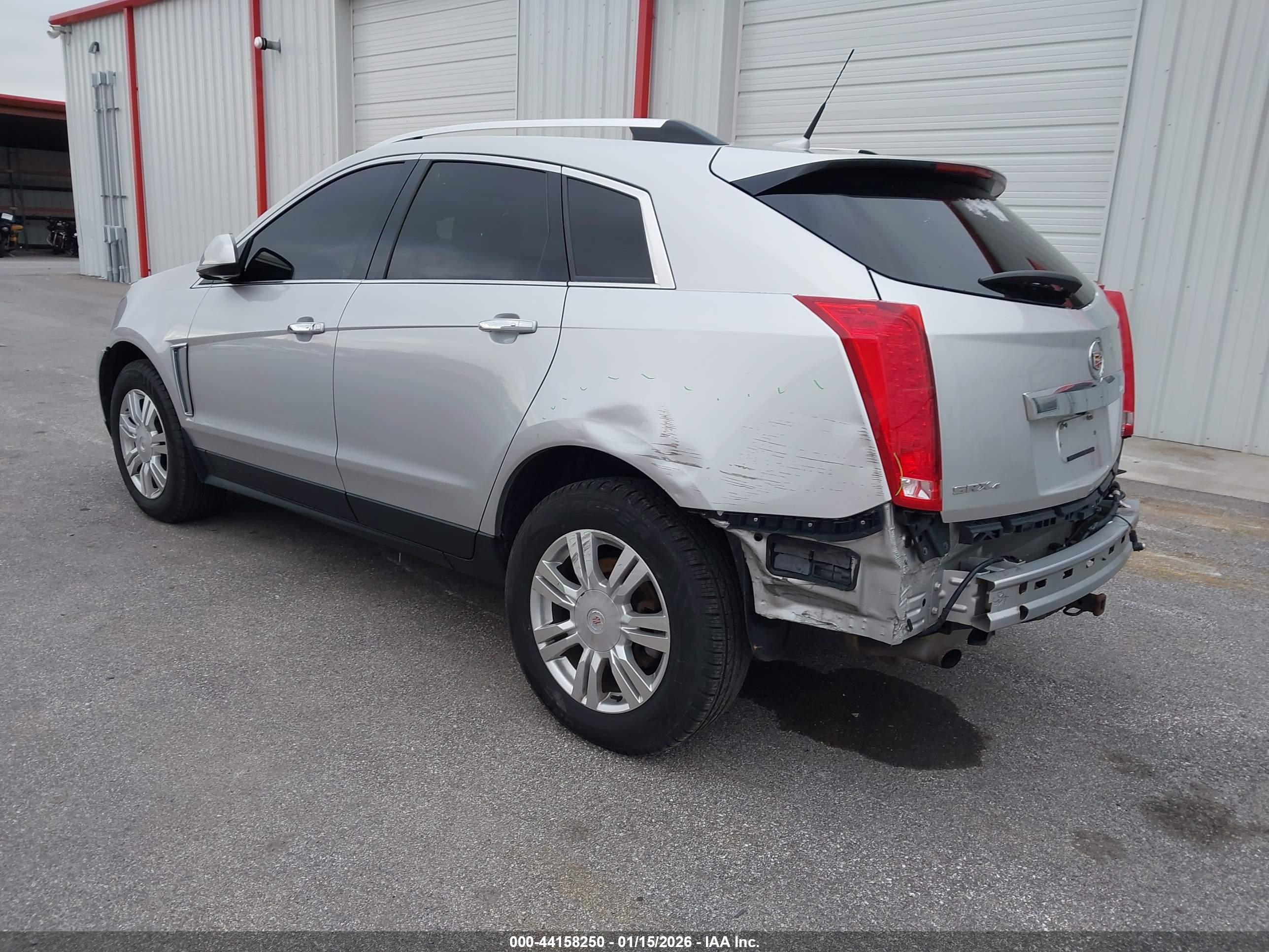 CADILLAC SRX image 3