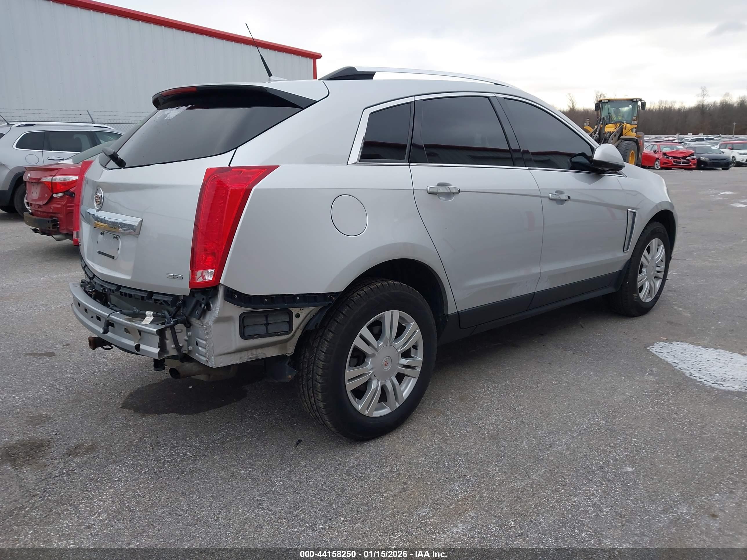 CADILLAC SRX image 4