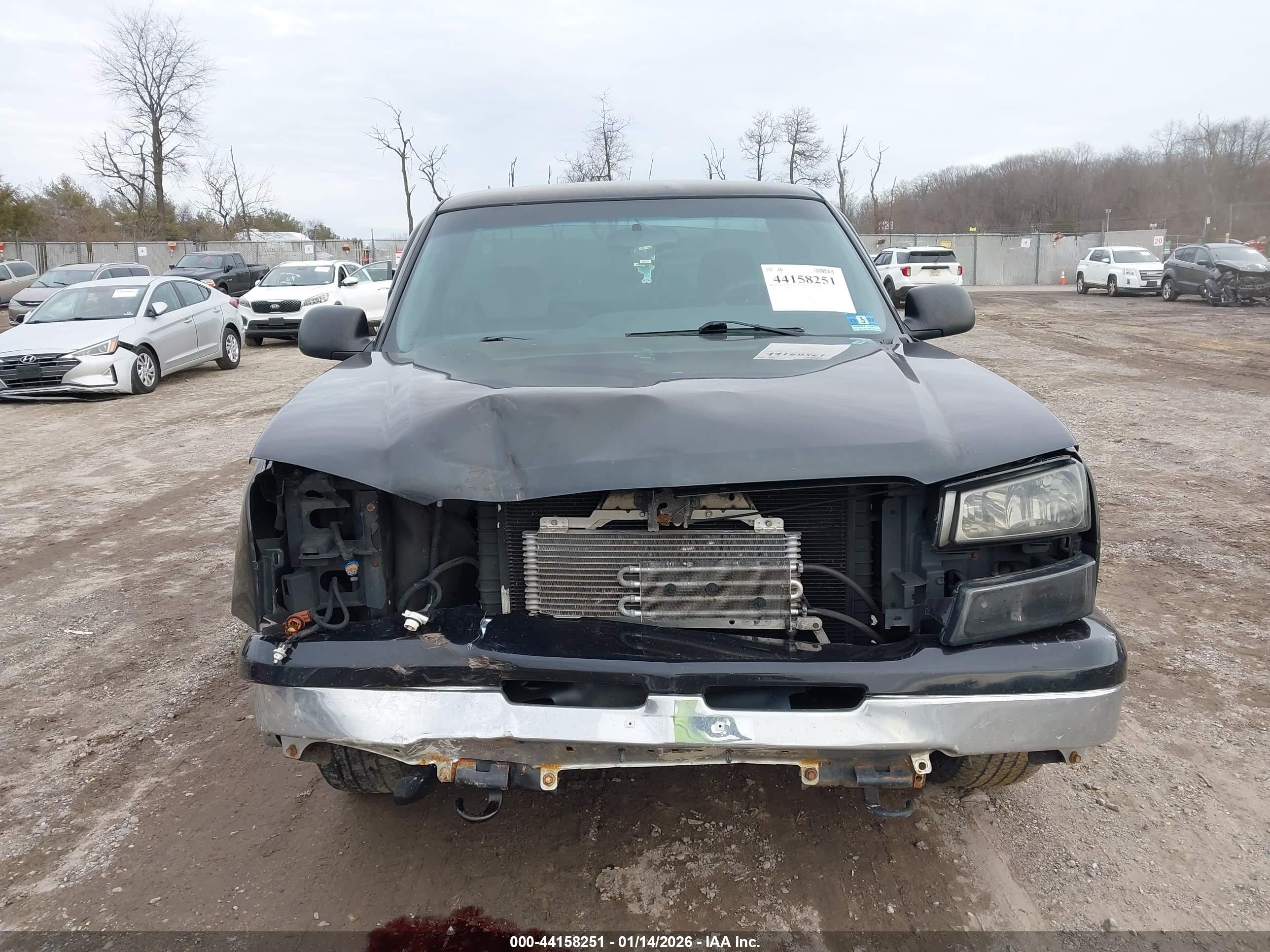 CHEVROLET SILVERADO image 6