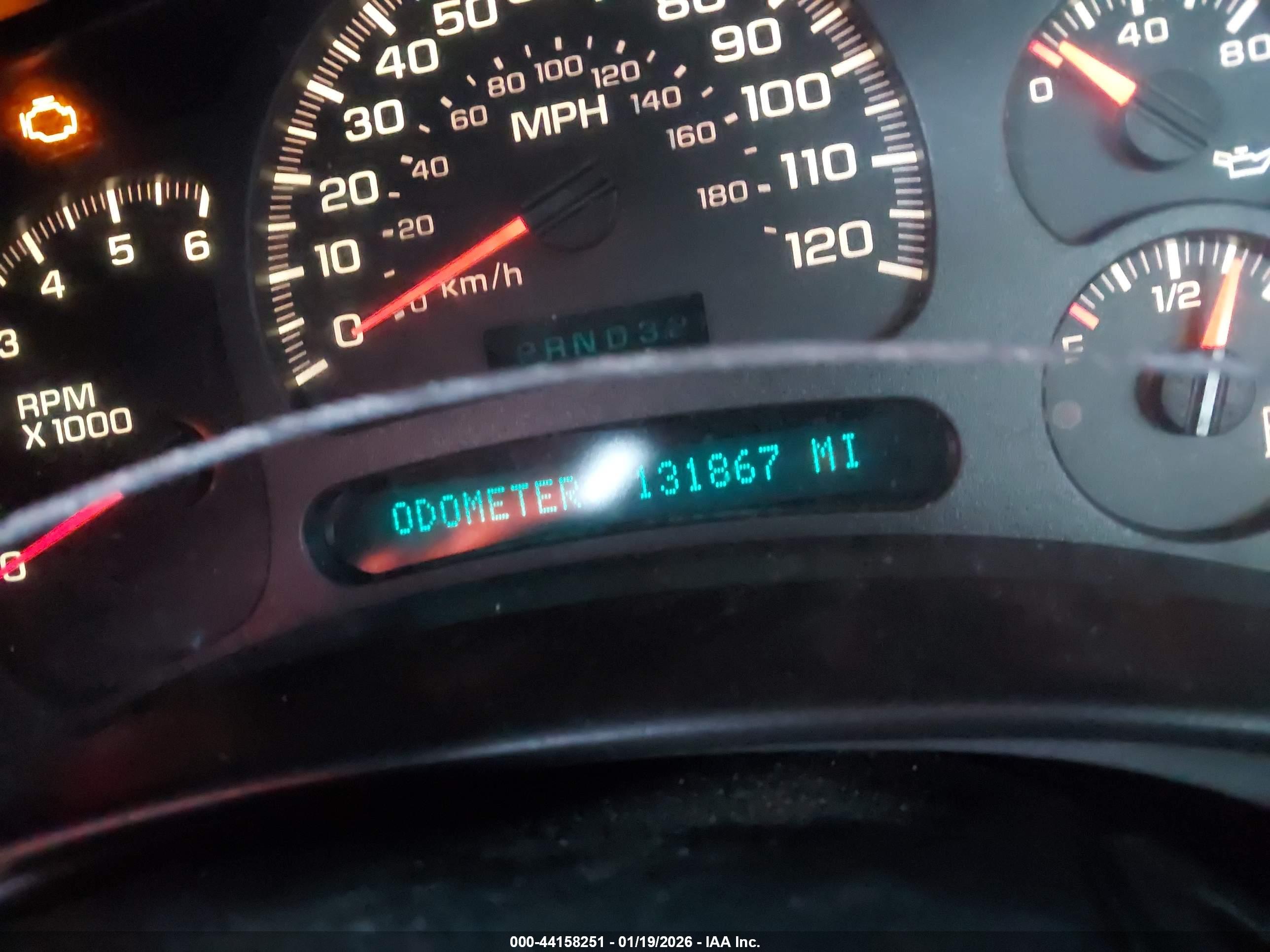 CHEVROLET SILVERADO image 7