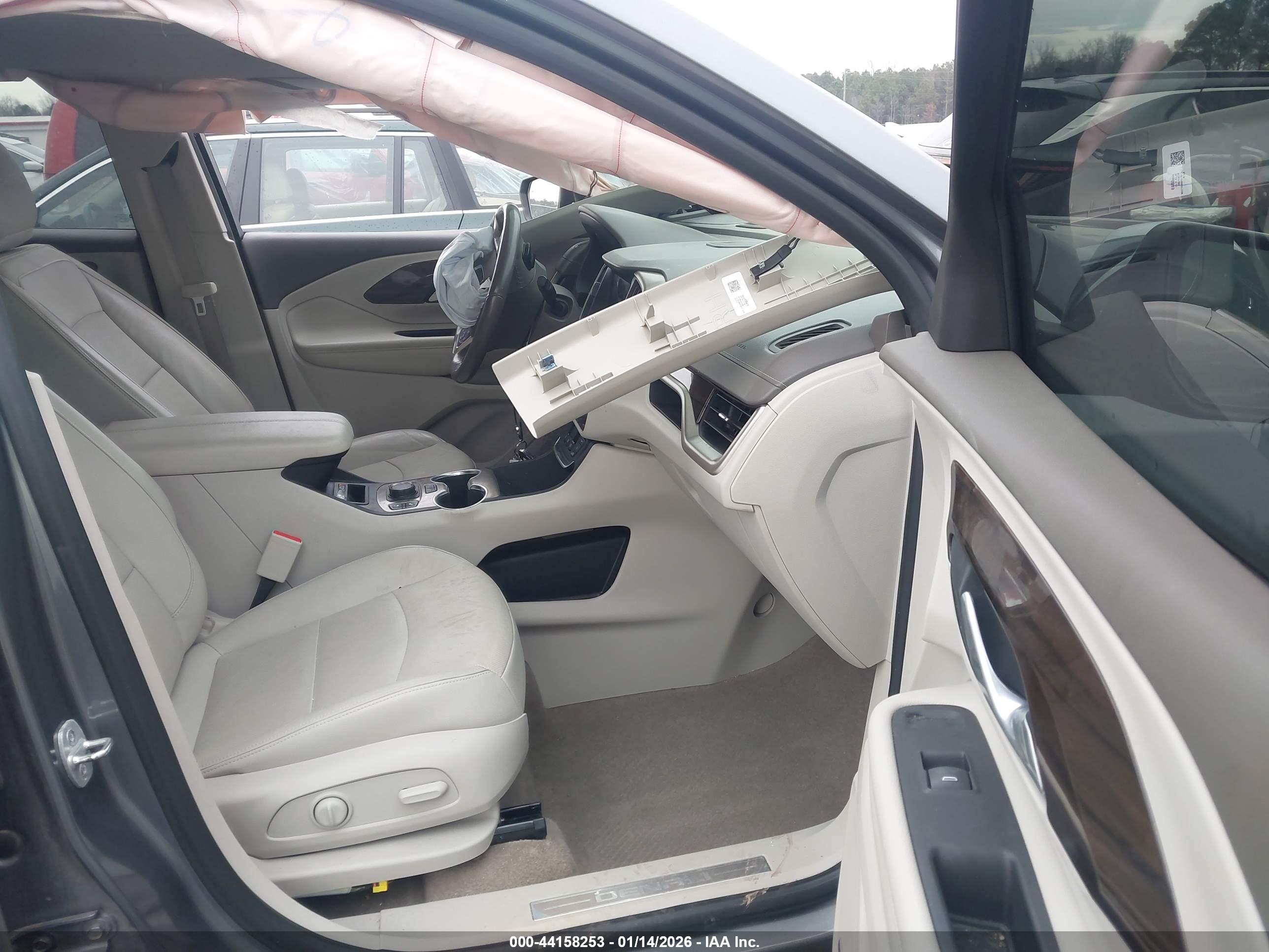 GMC TERRAIN image 5