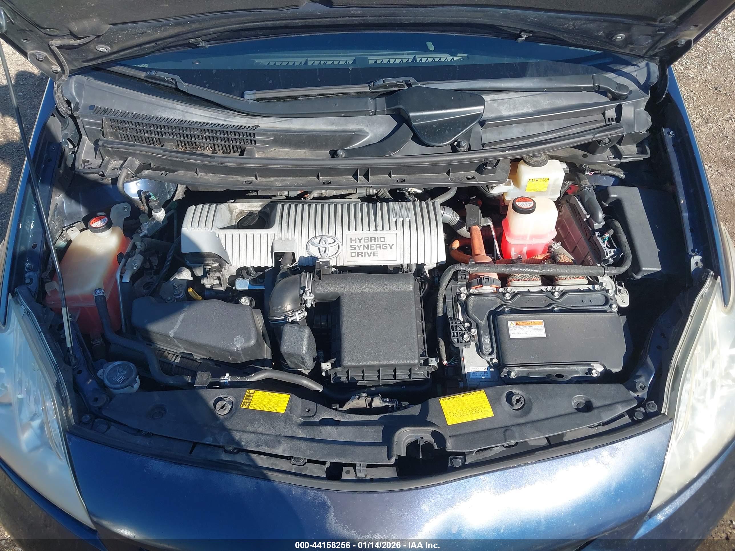 TOYOTA PRIUS image 10
