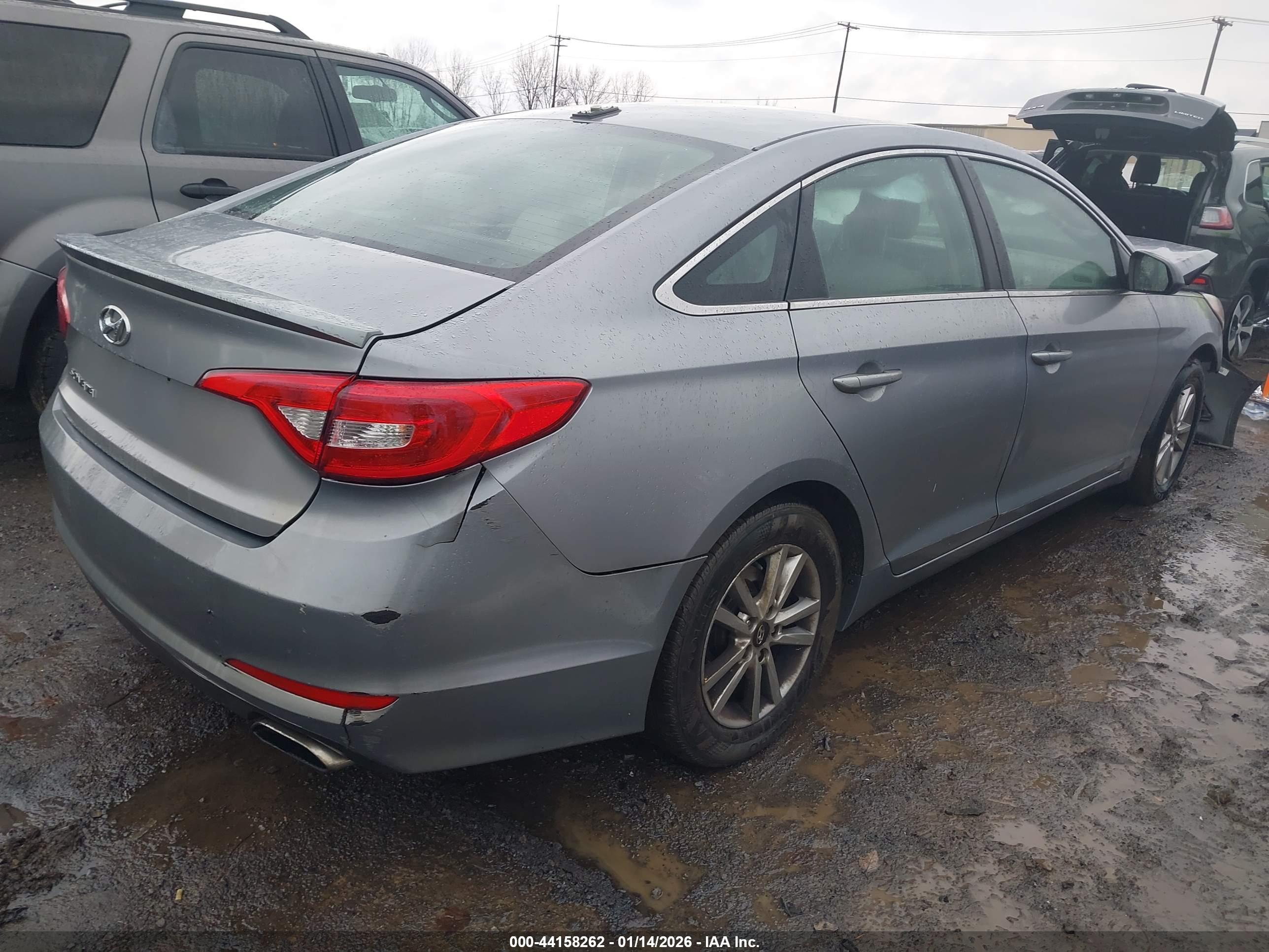 HYUNDAI SONATA image 4