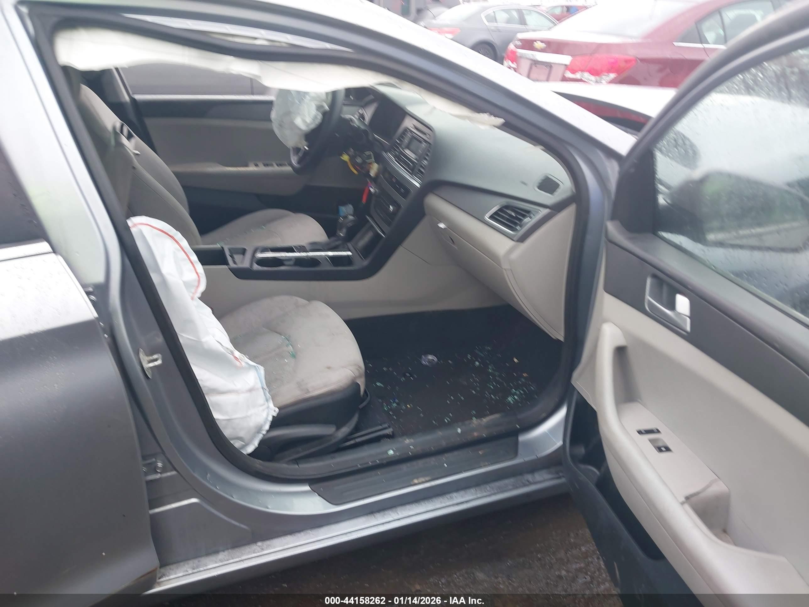 HYUNDAI SONATA image 5