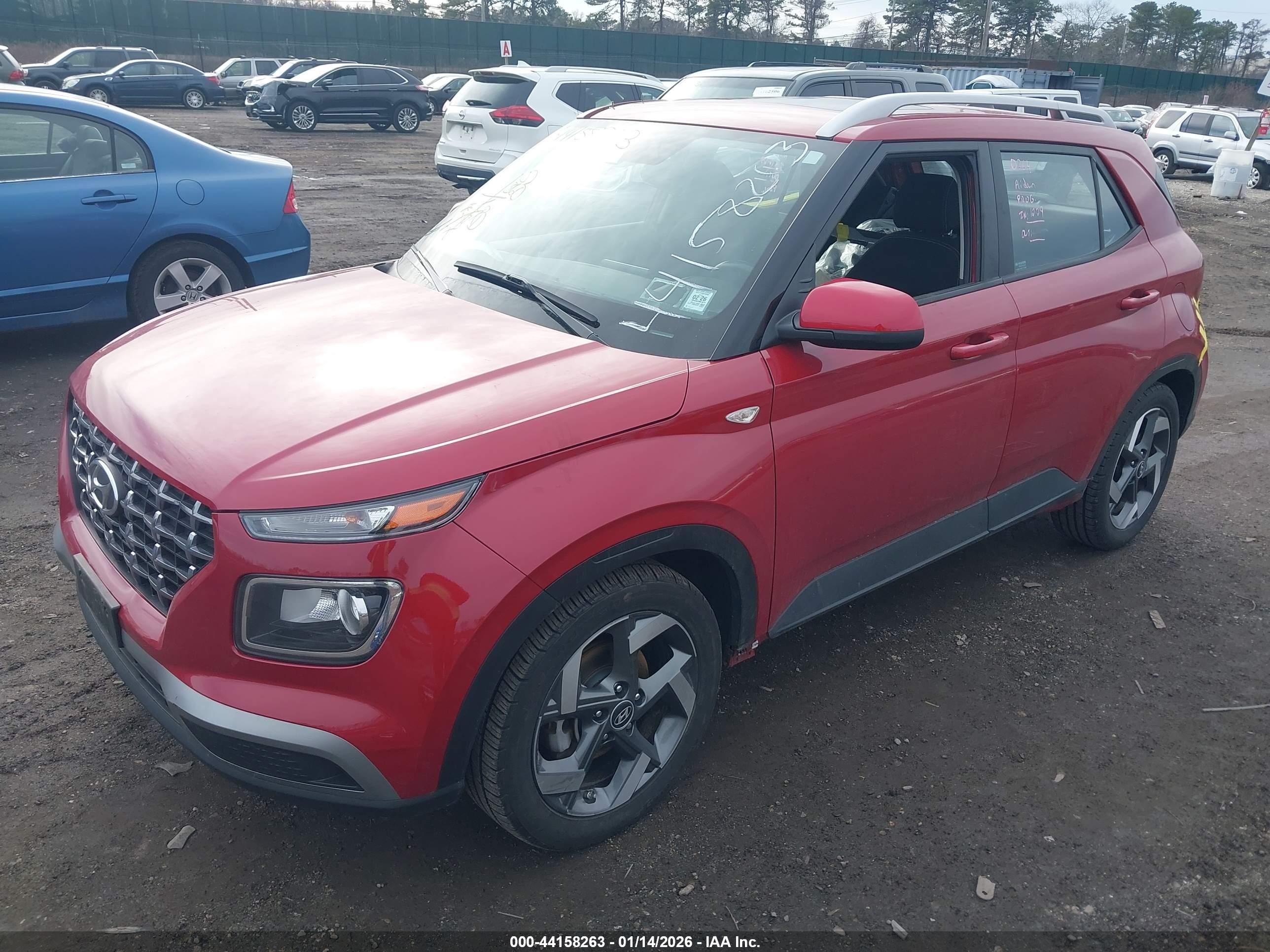 HYUNDAI VENUE image 2