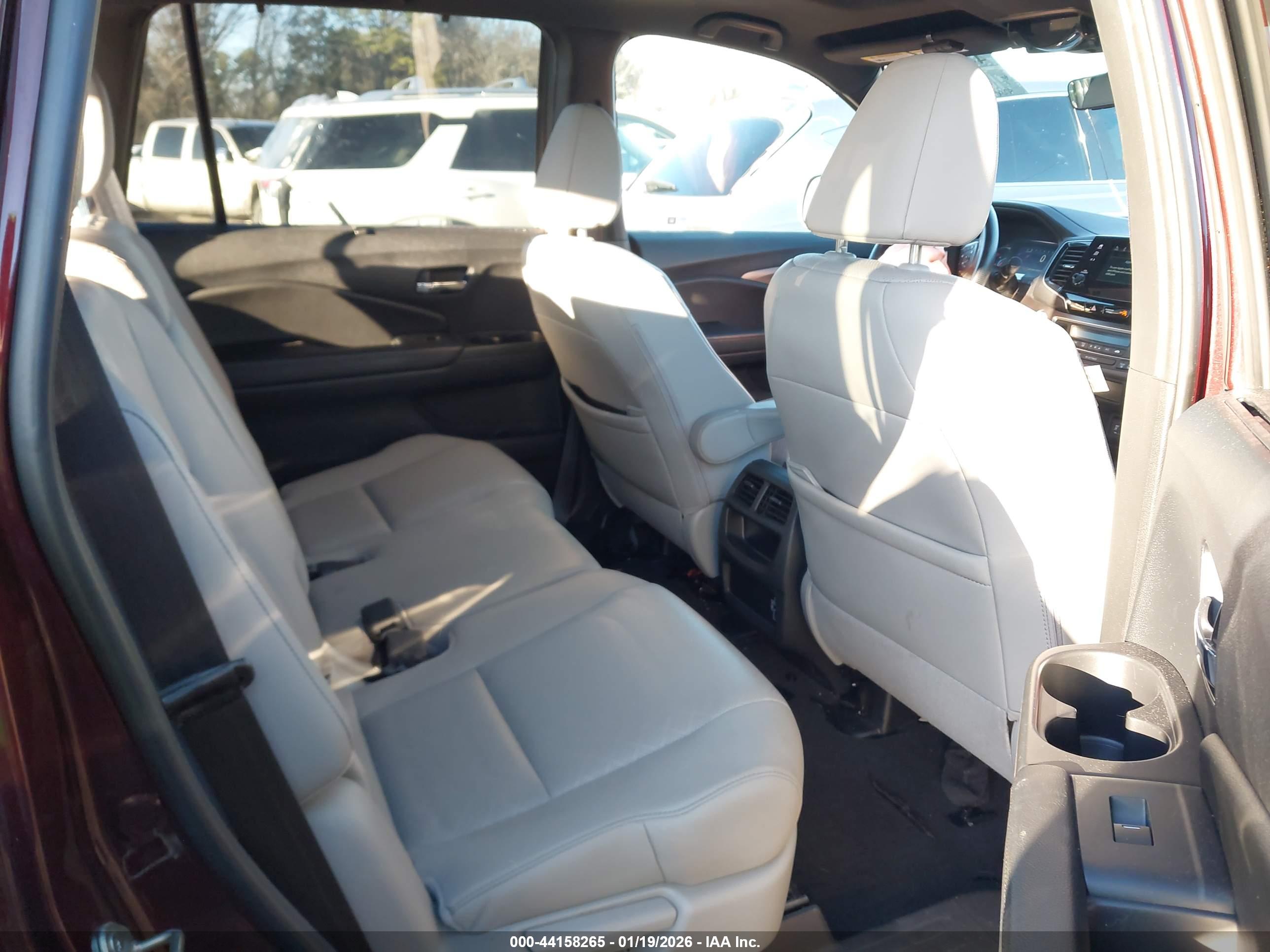 HONDA PASSPORT image 8