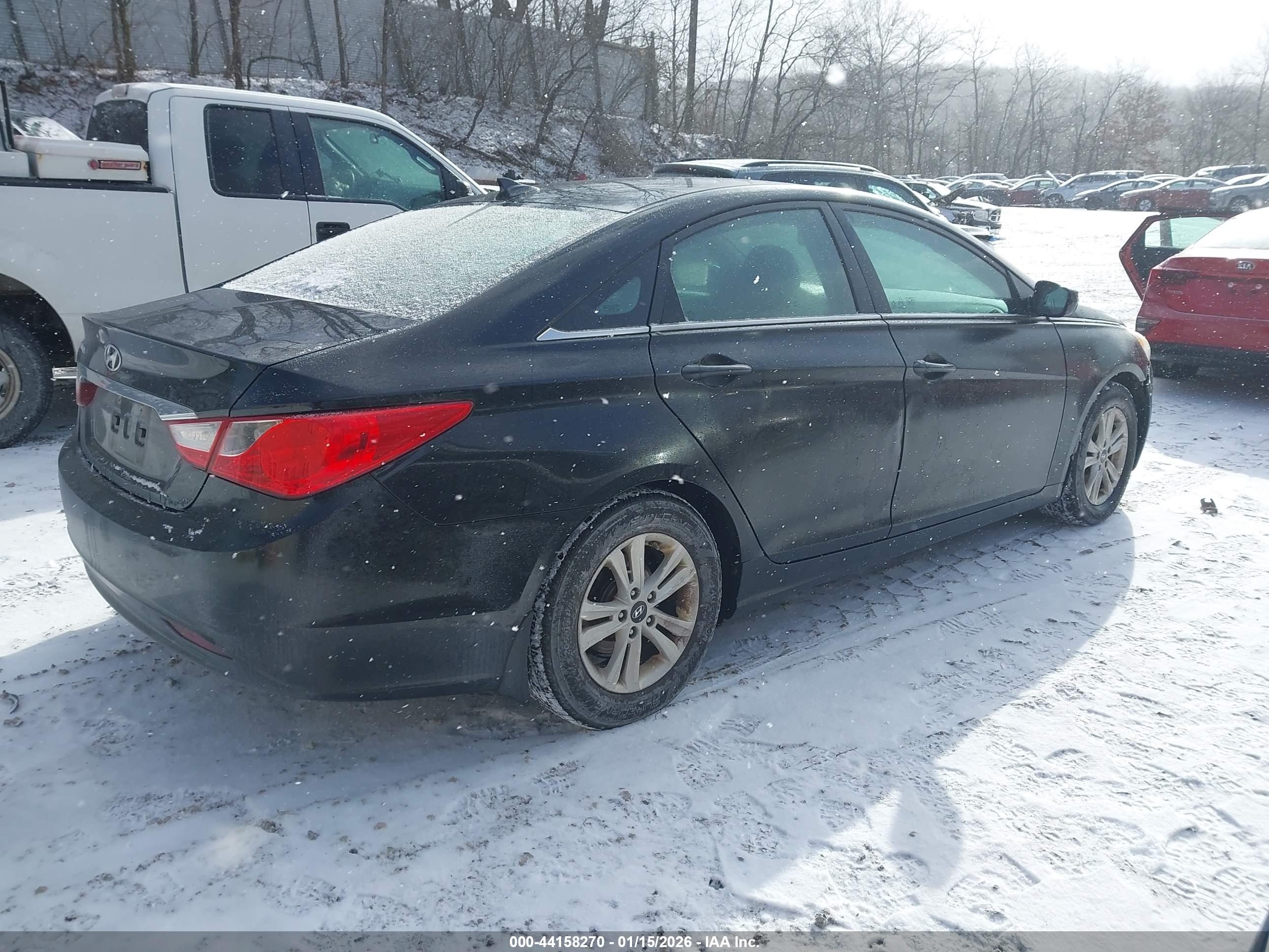 HYUNDAI SONATA image 4