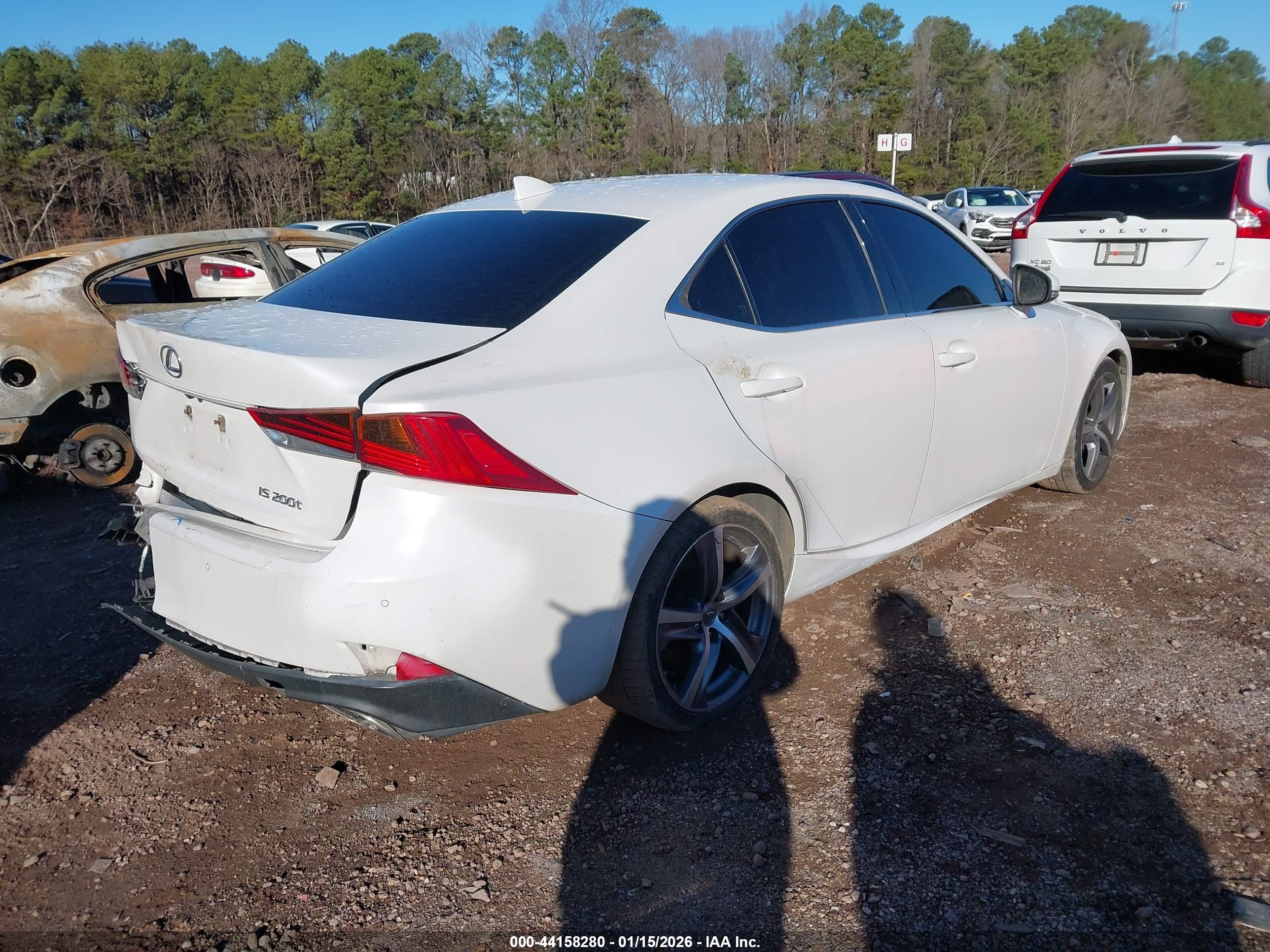 LEXUS IS image 4