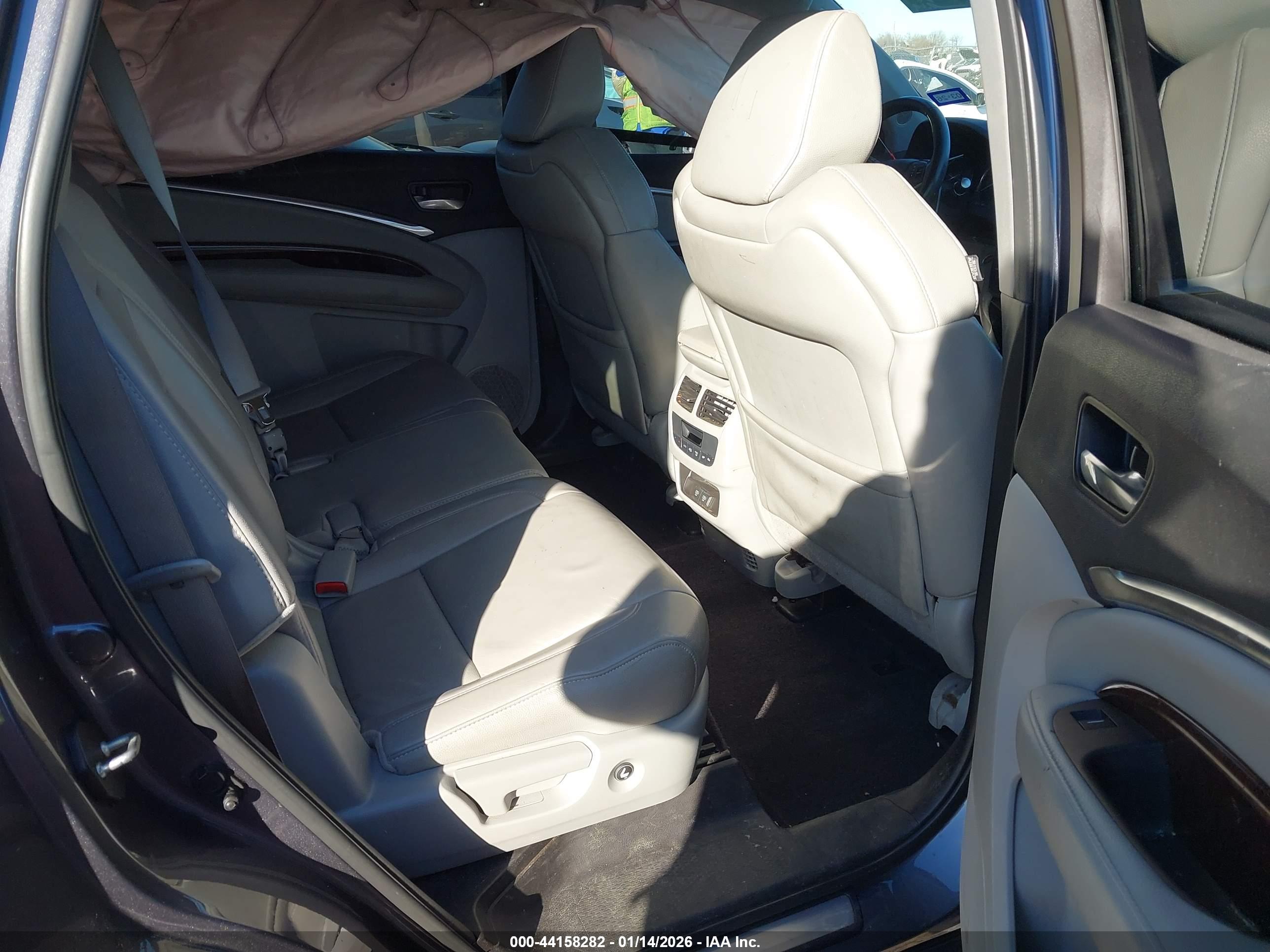 ACURA MDX image 8