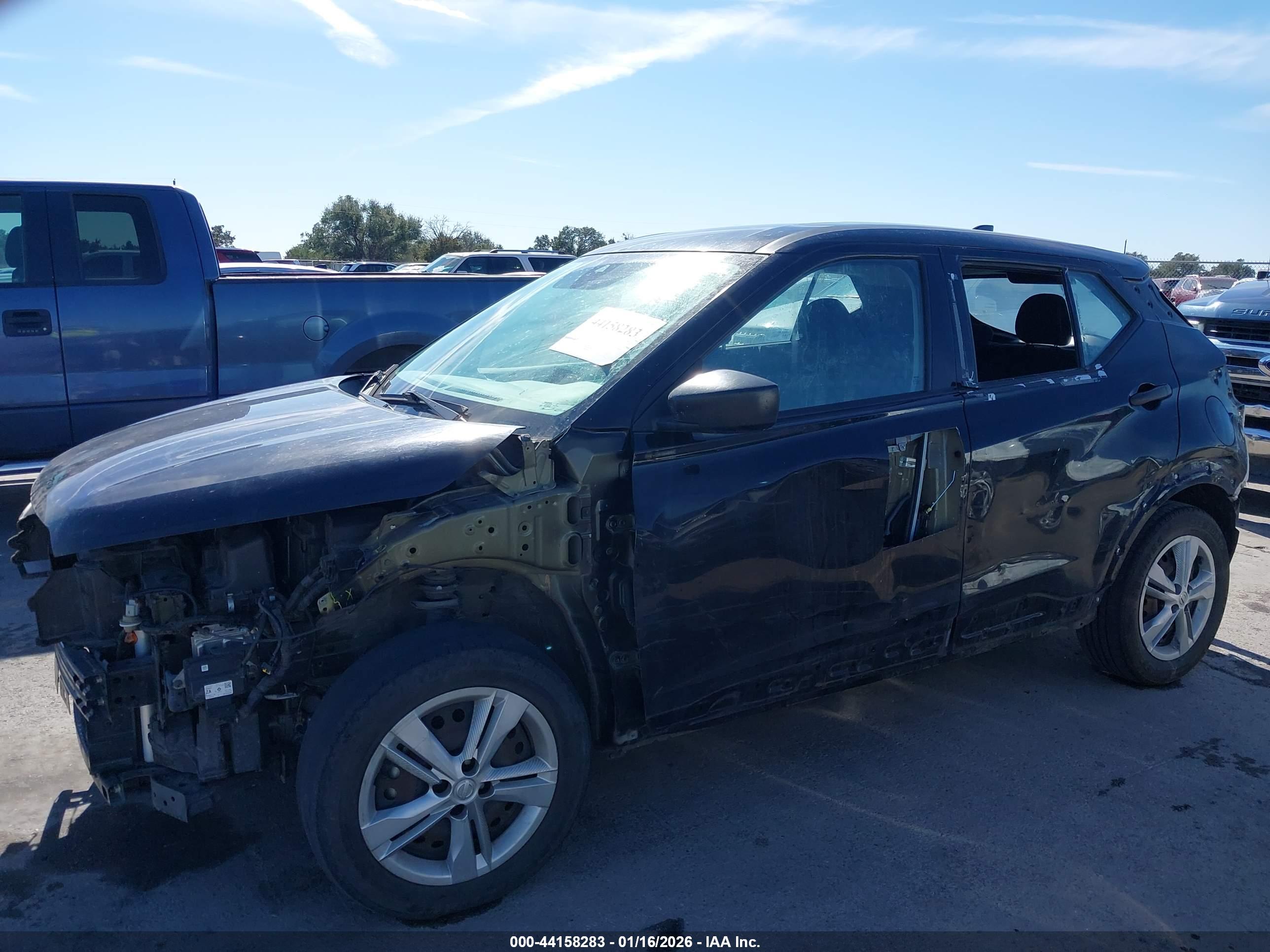 NISSAN KICKS image 6