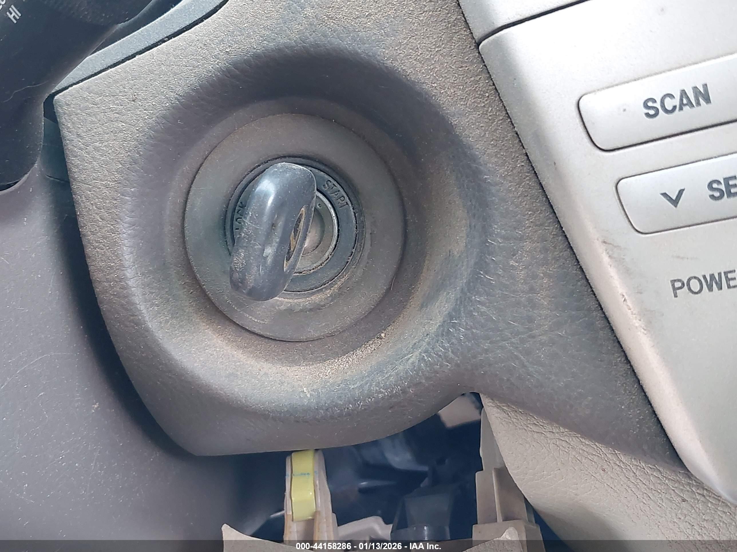 LEXUS RX image 11