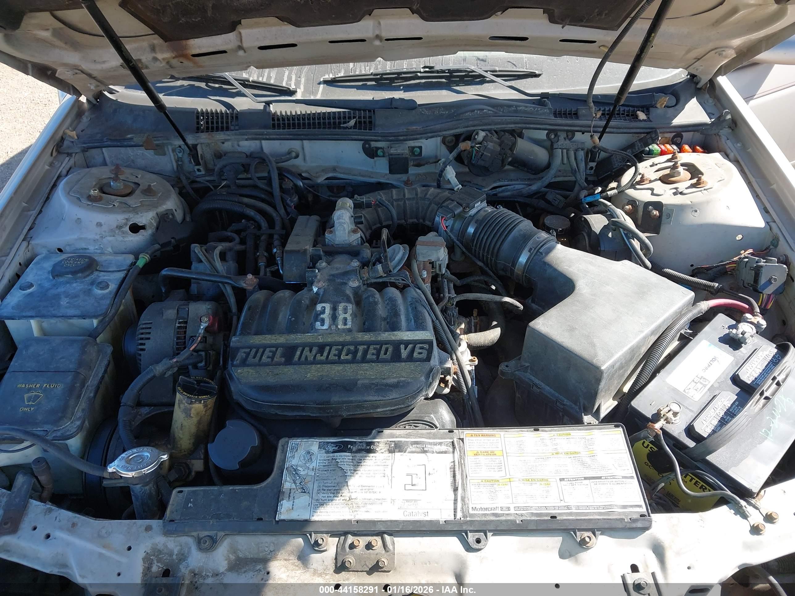 FORD TAURUS image 10