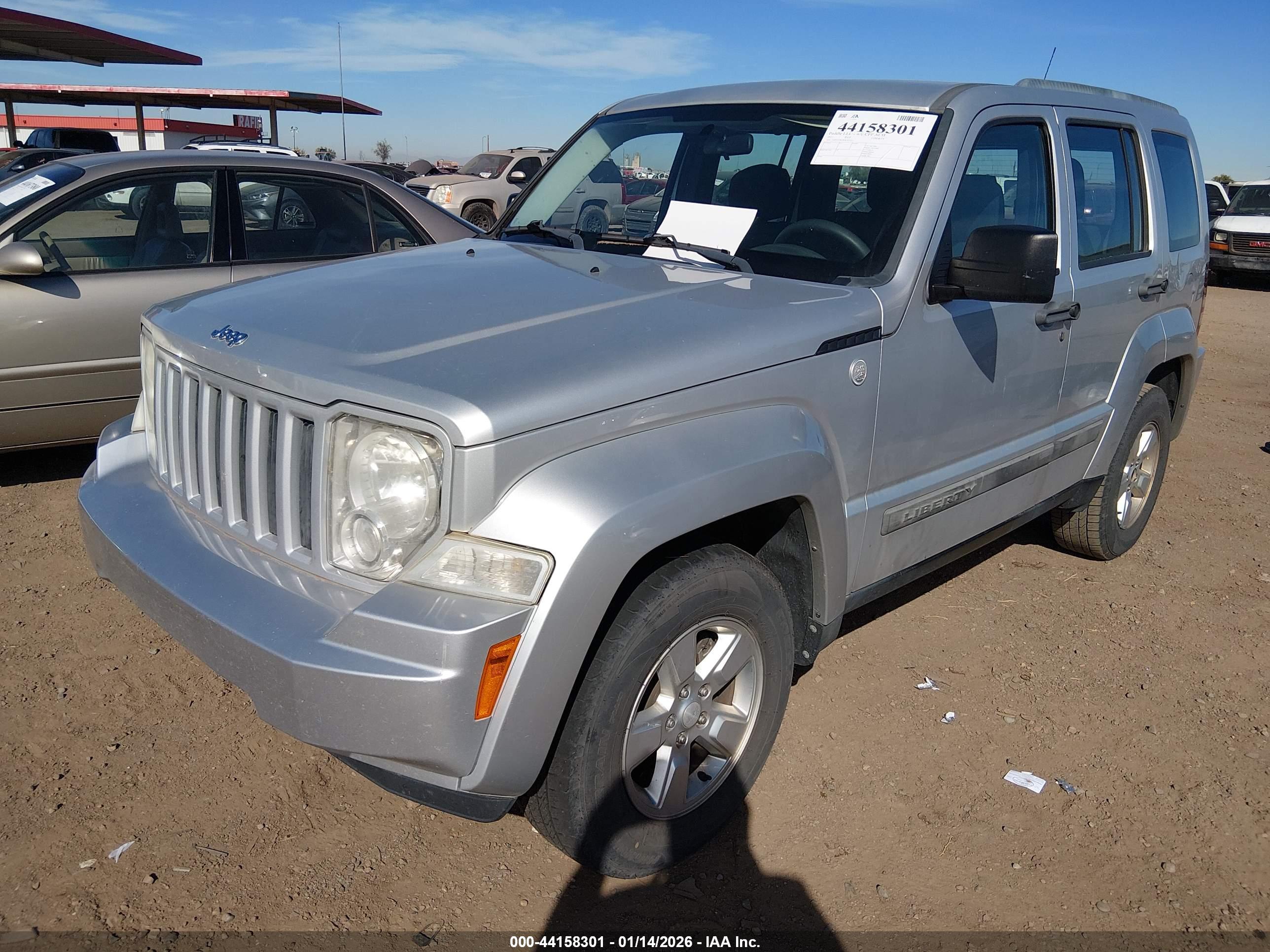 JEEP LIBERTY image 6