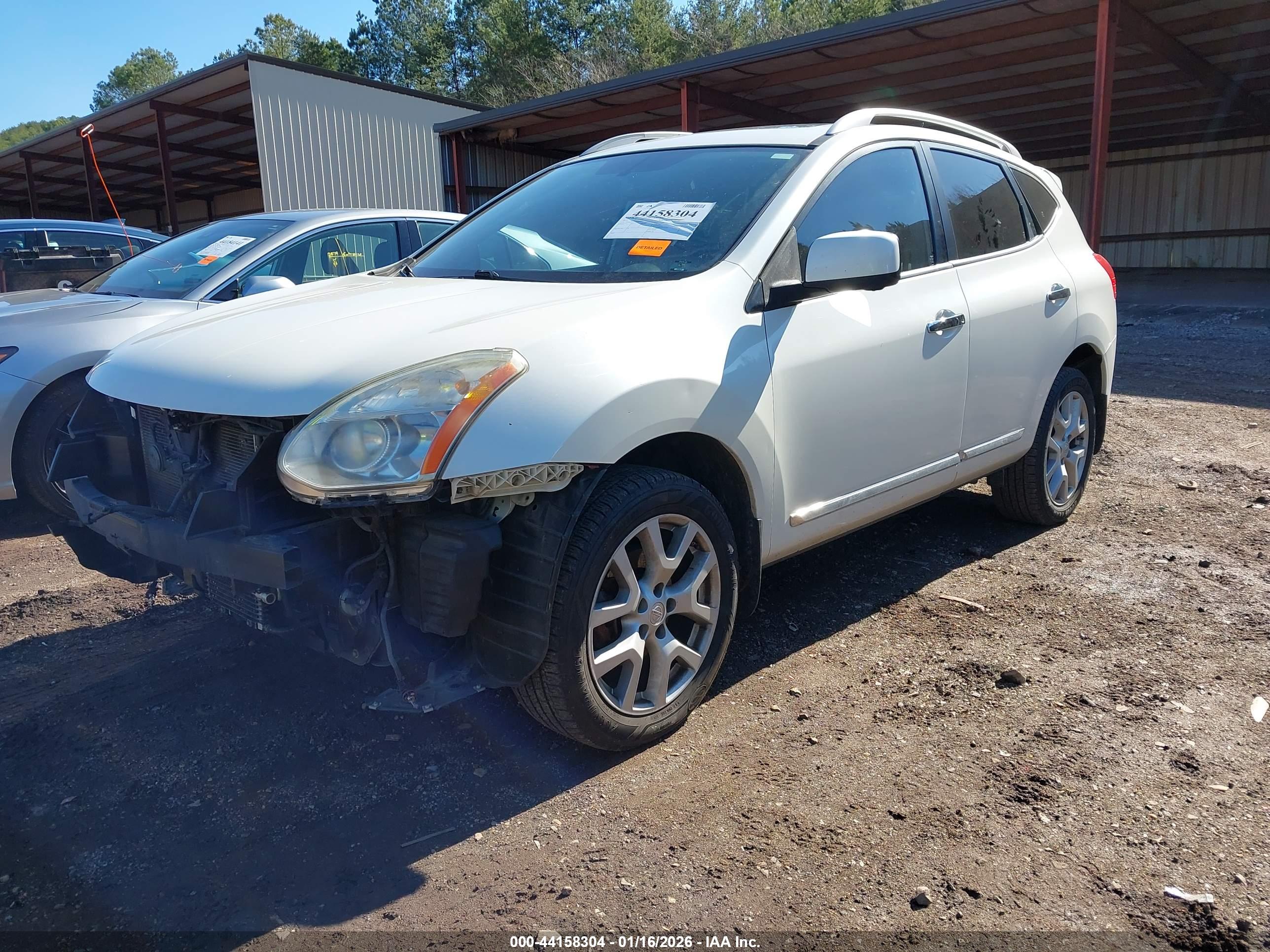NISSAN ROGUE image 2