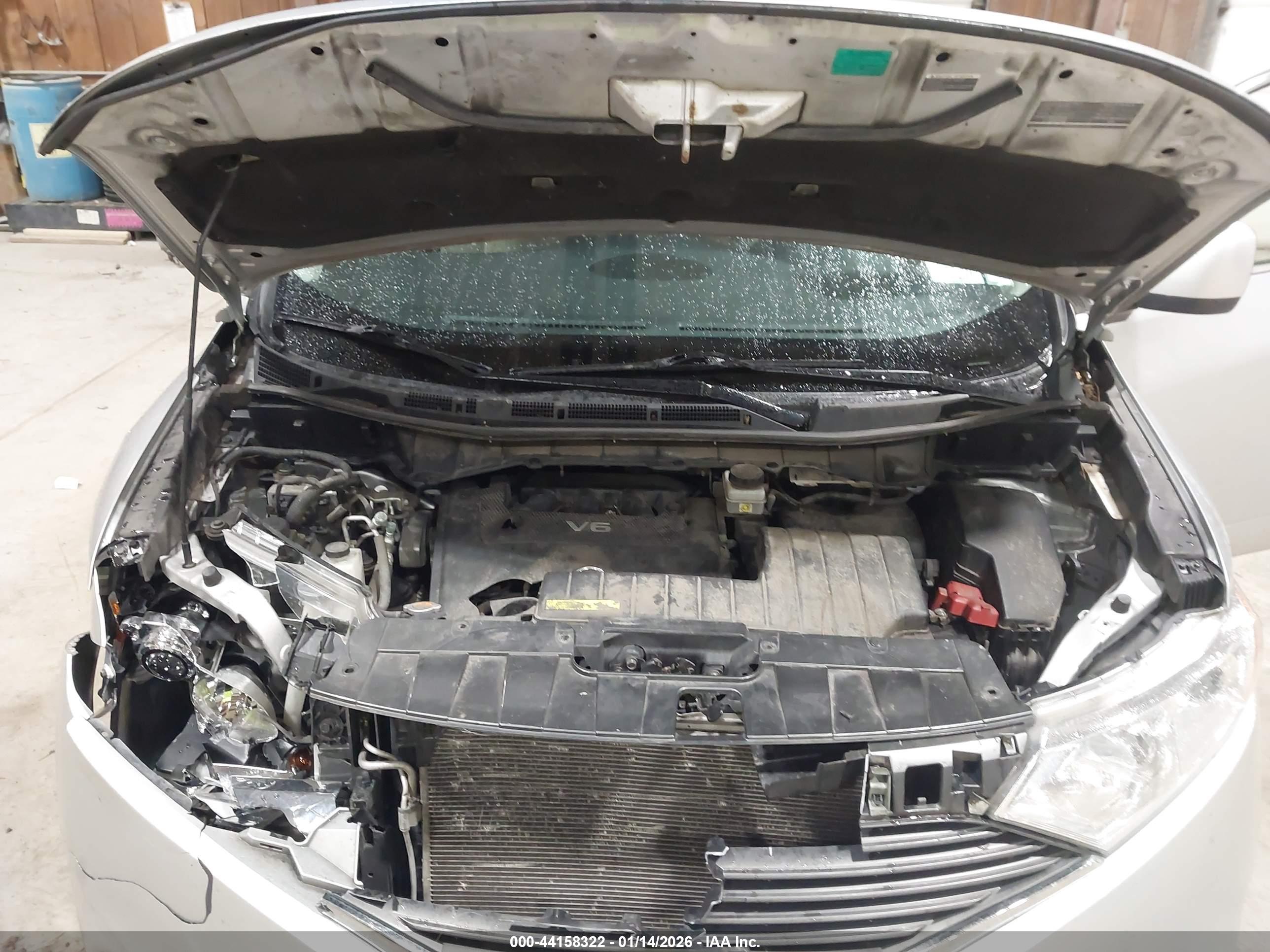 NISSAN QUEST image 10