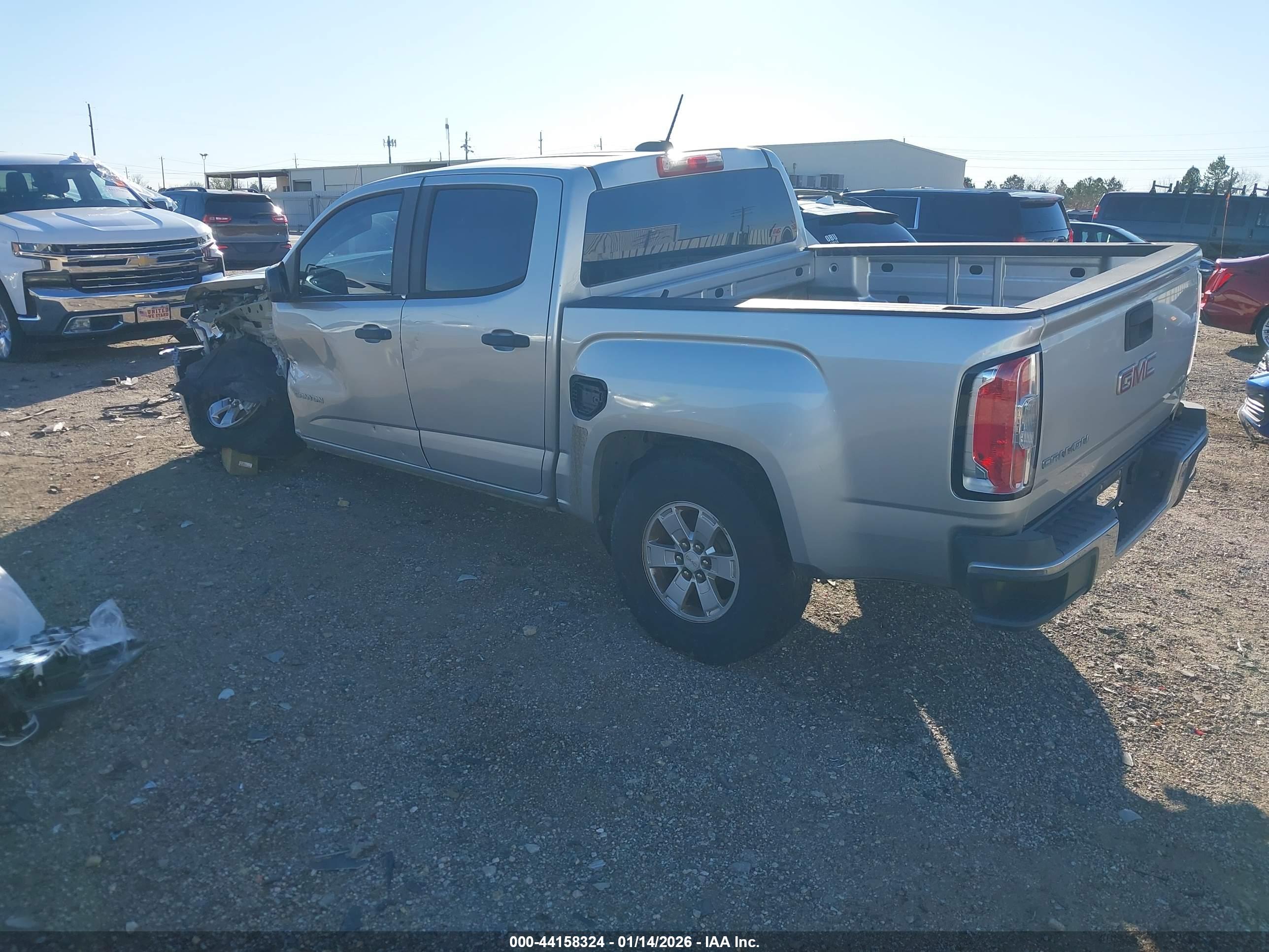 GMC CANYON image 3
