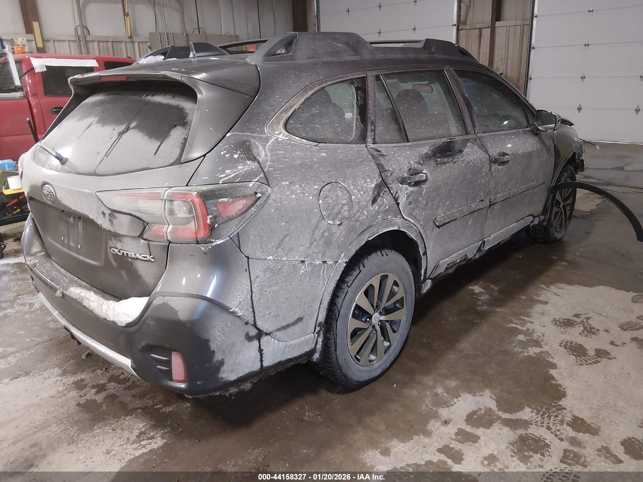 SUBARU OUTBACK image 4