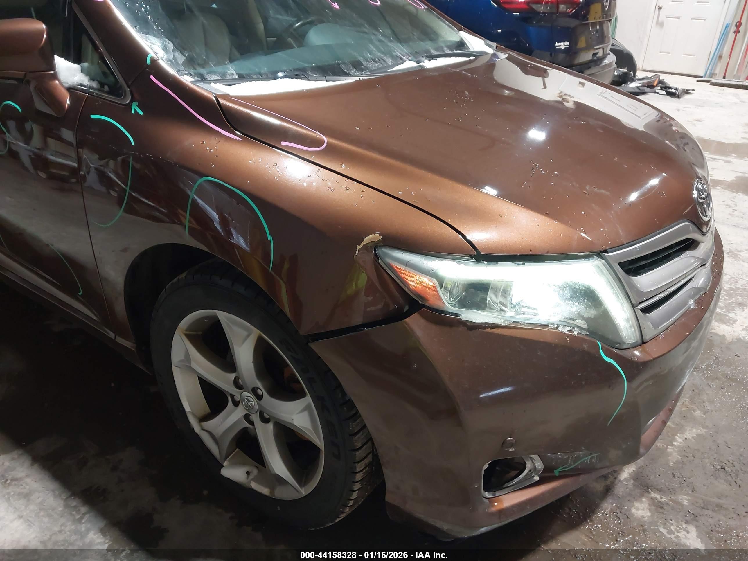 TOYOTA VENZA image 6