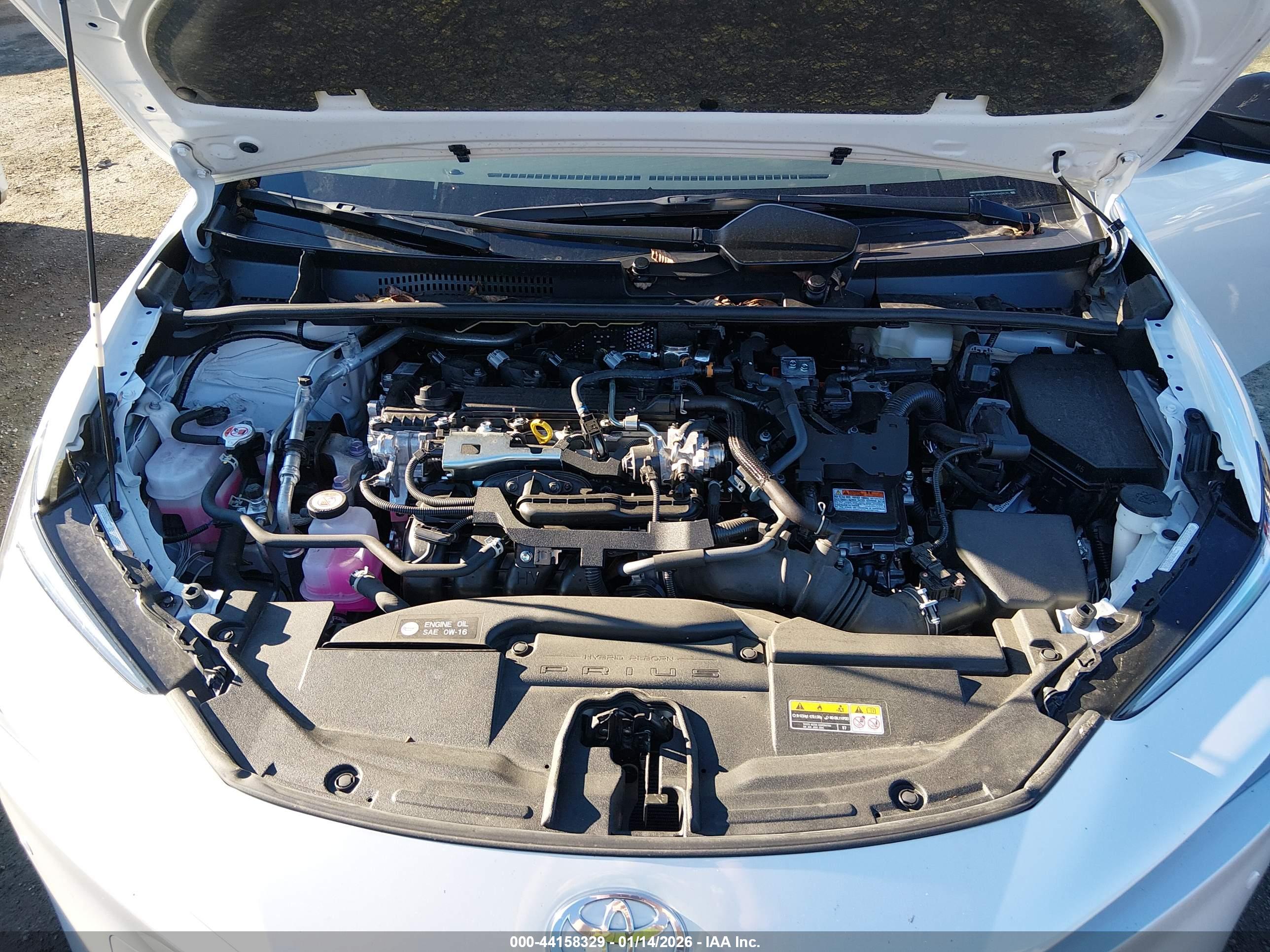 TOYOTA PRIUS image 10