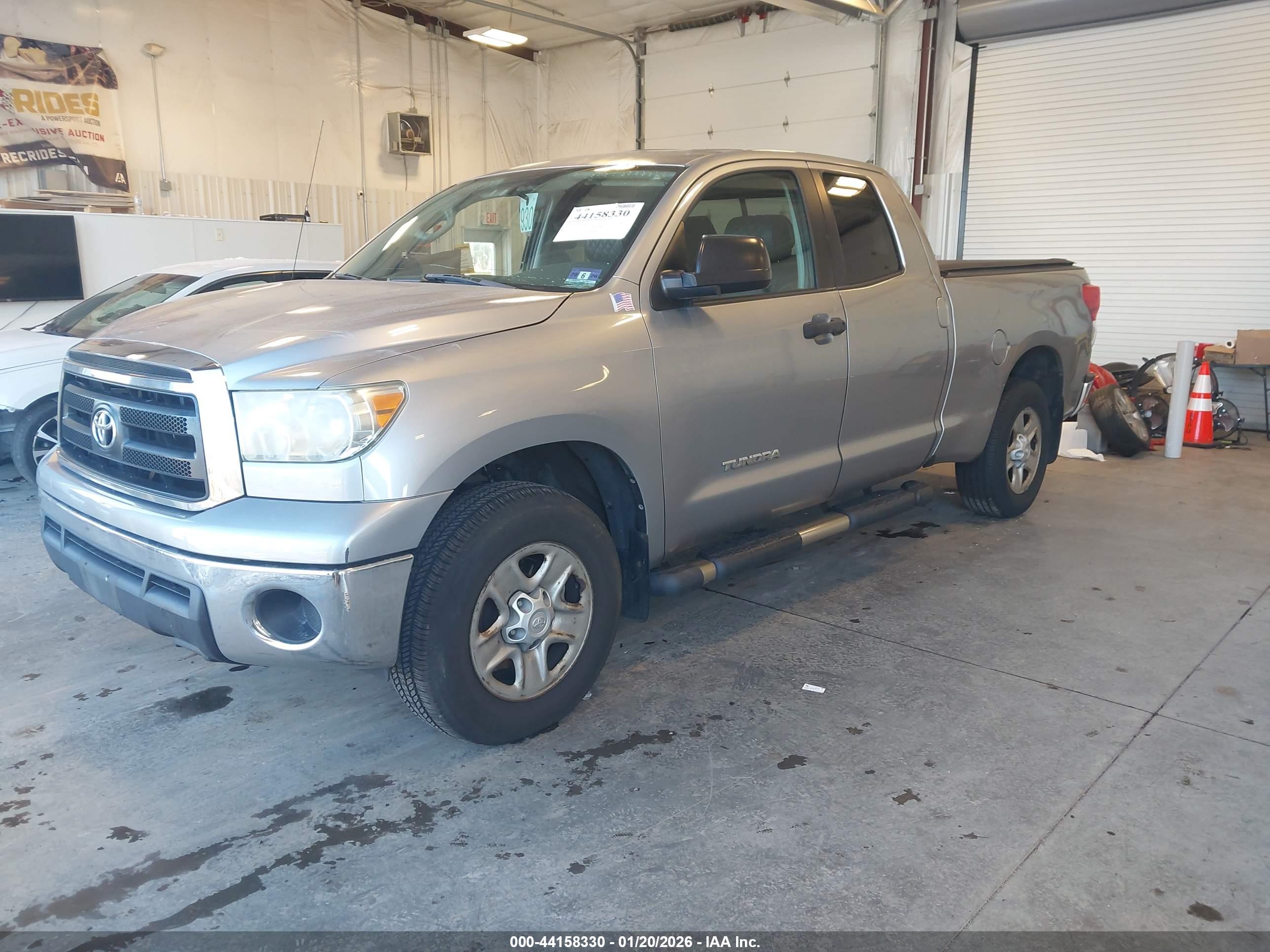TOYOTA TUNDRA image 2