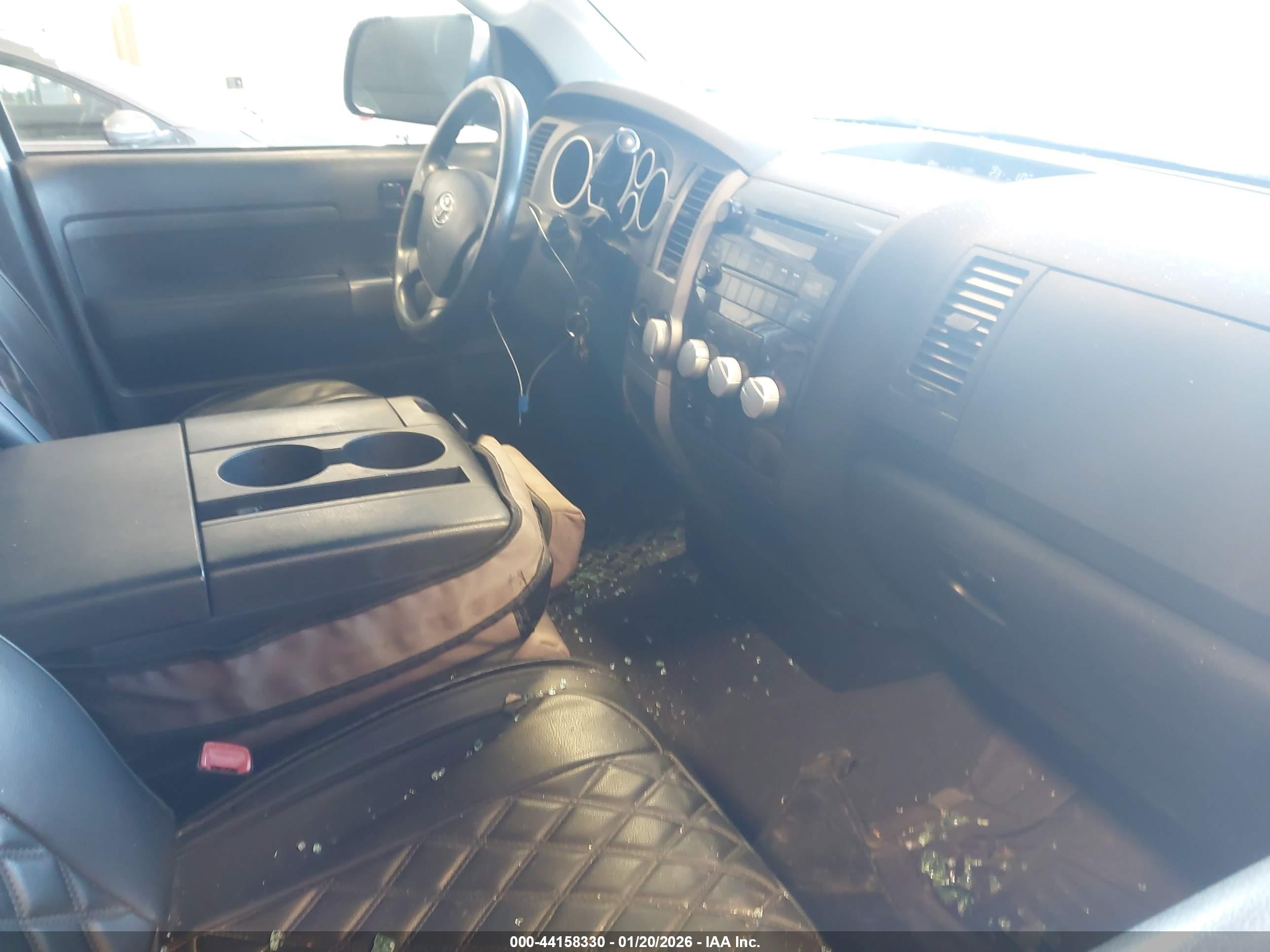 TOYOTA TUNDRA image 5